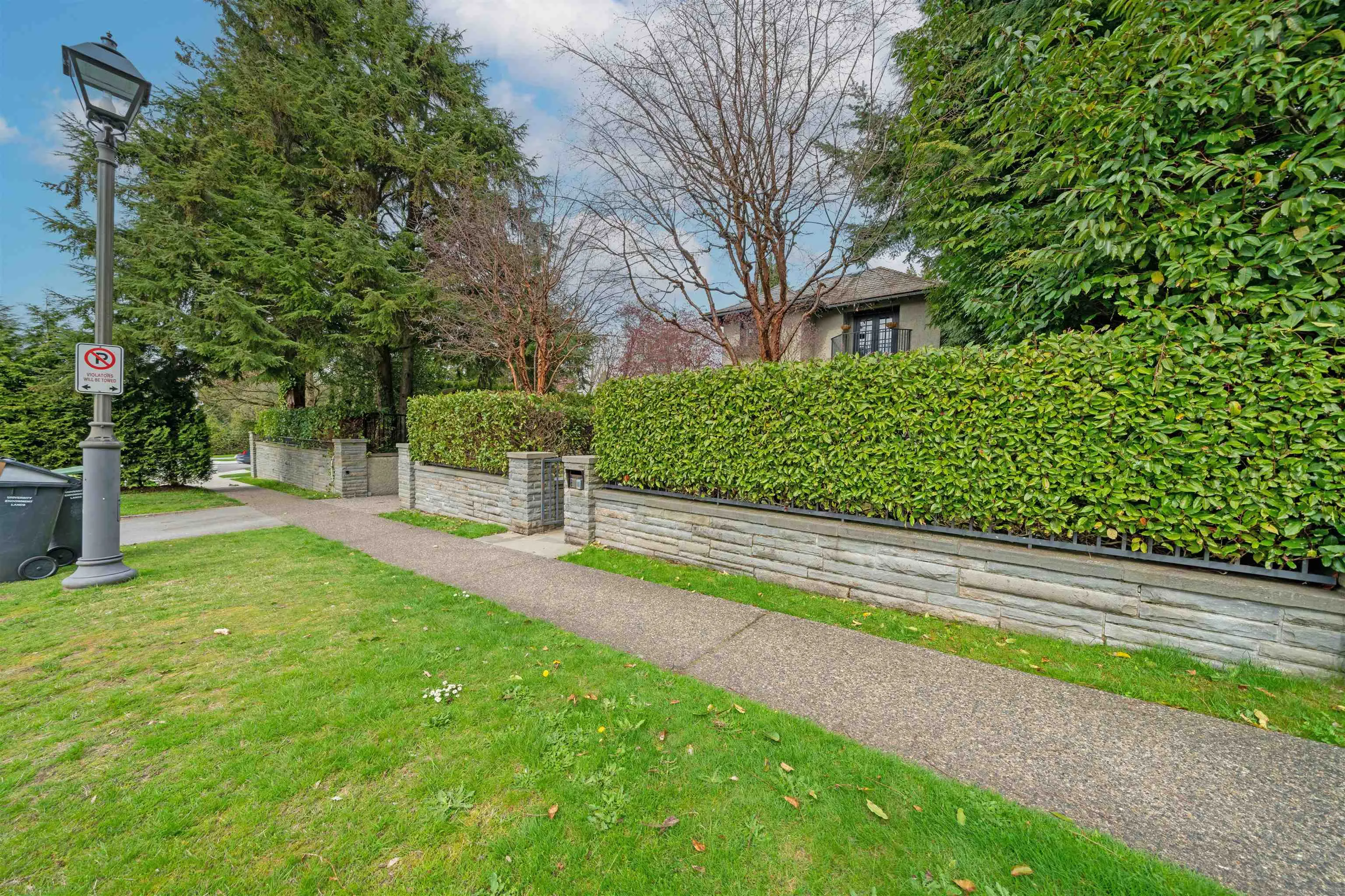 1610 Wesbrook Crescent