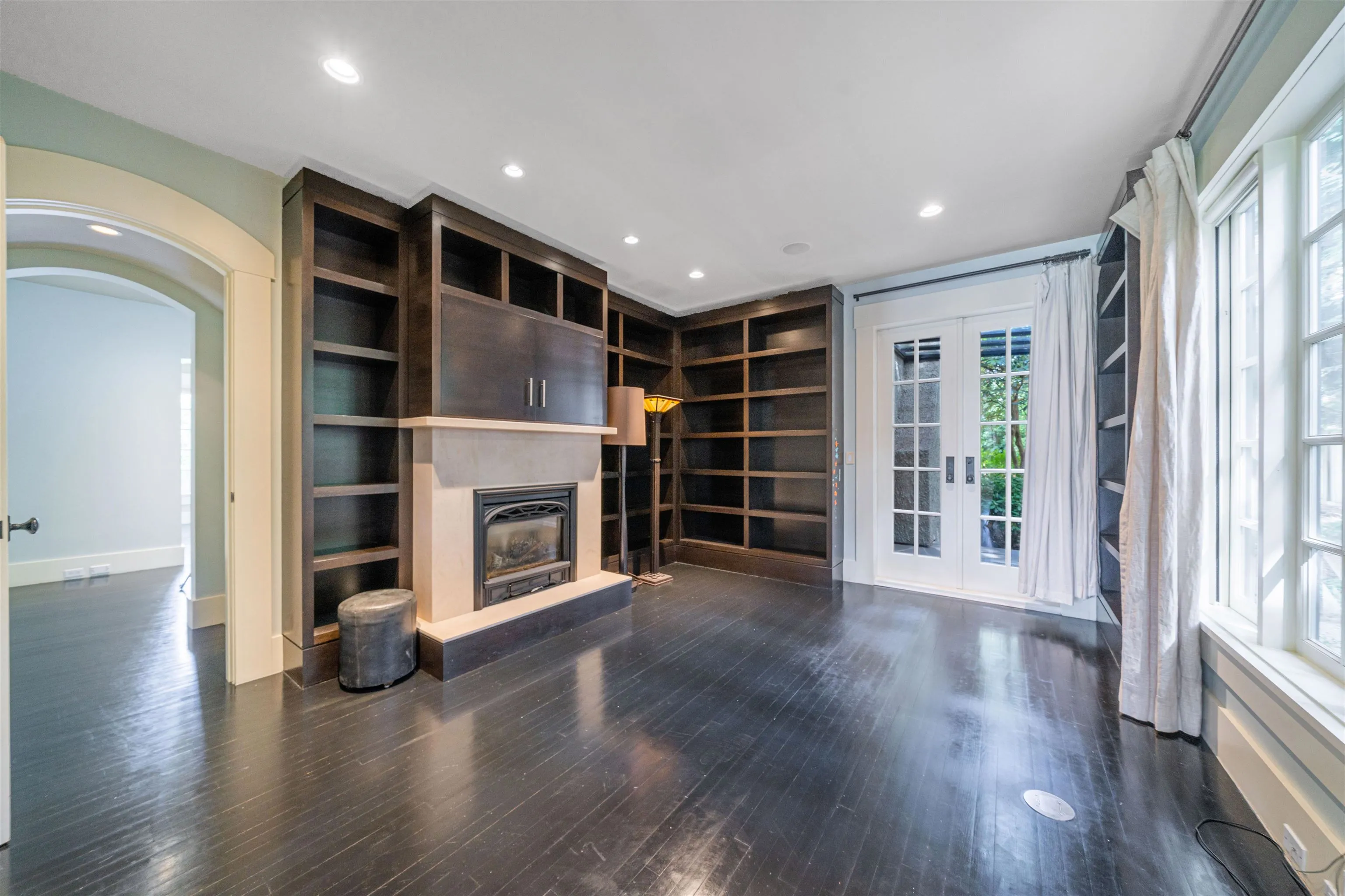 1610 Wesbrook Crescent