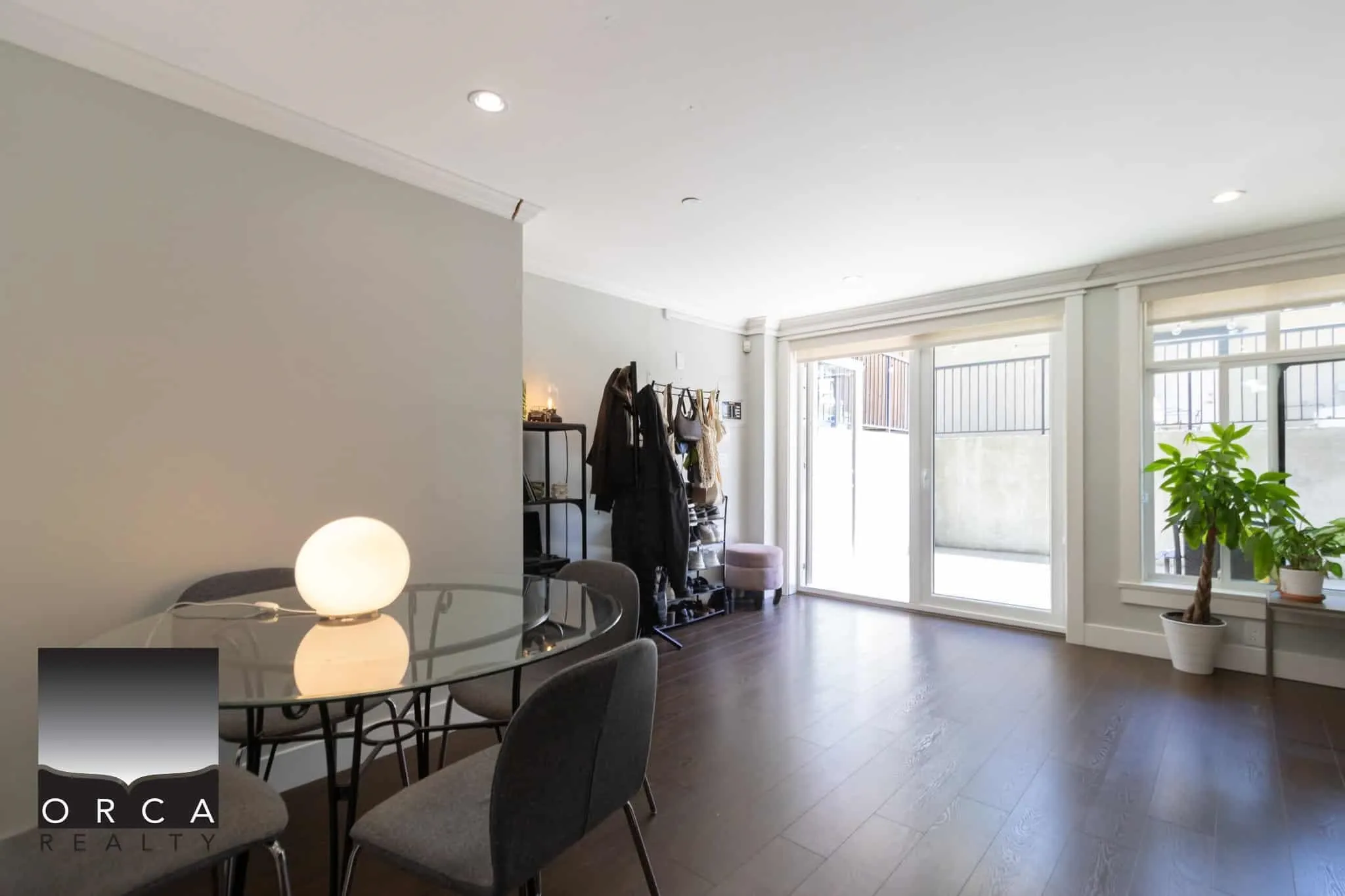 Furnished 1270 Kings Avenue