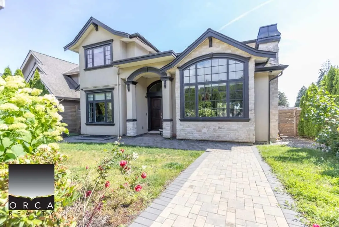 Furnished 1270 Kings Avenue