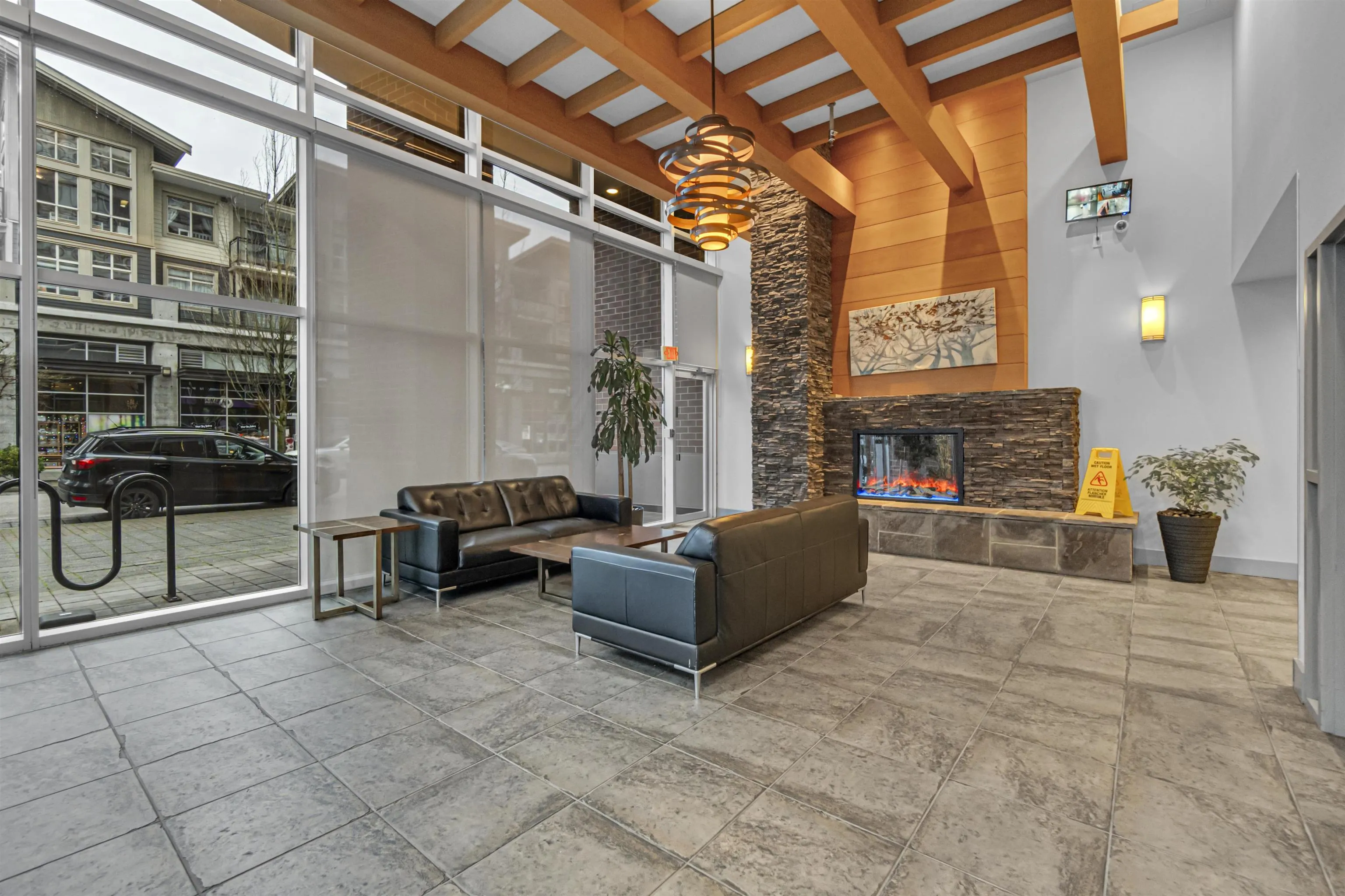 1602 400 Capilano Road