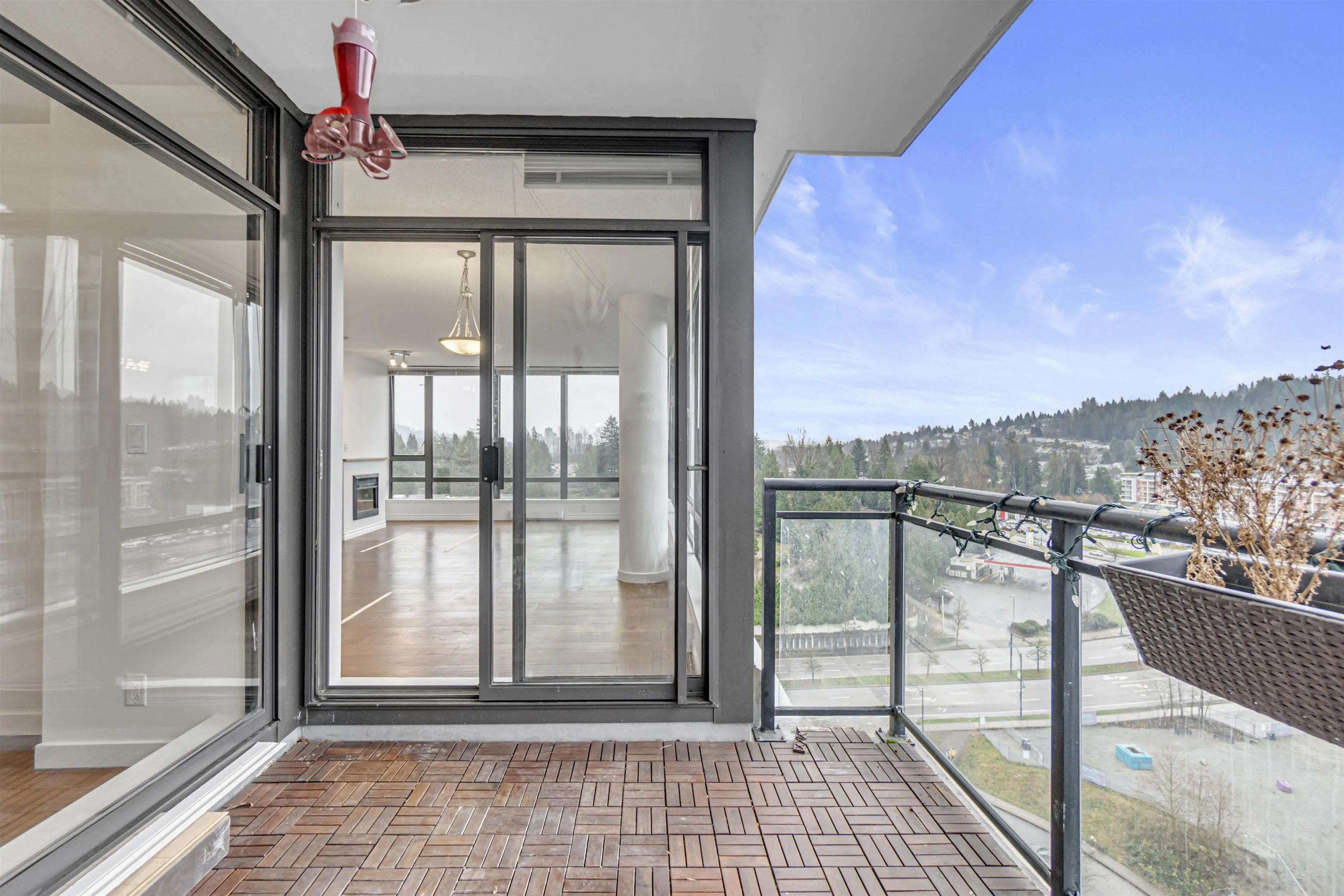 1602 400 Capilano Road