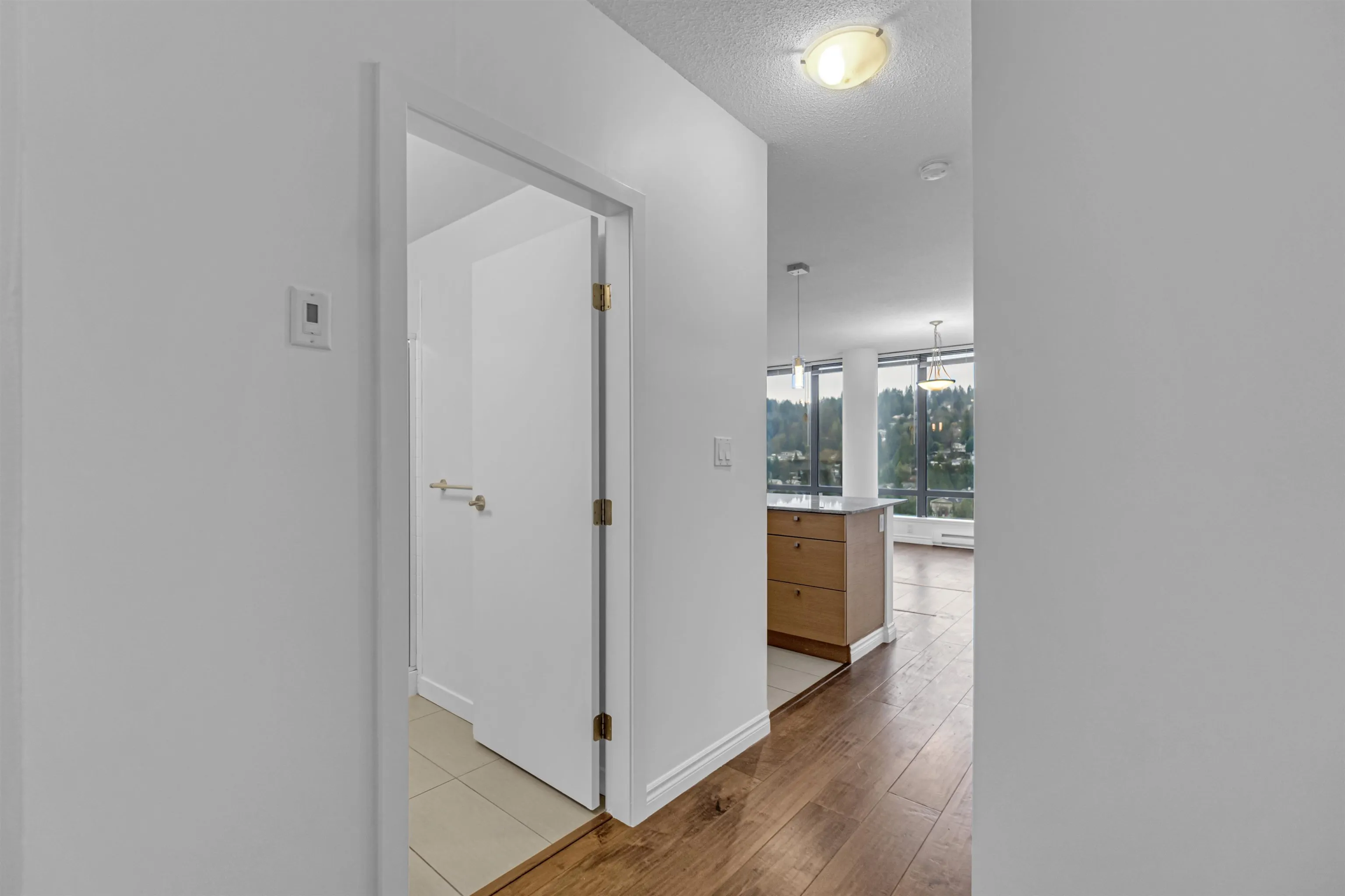 1602 400 Capilano Road