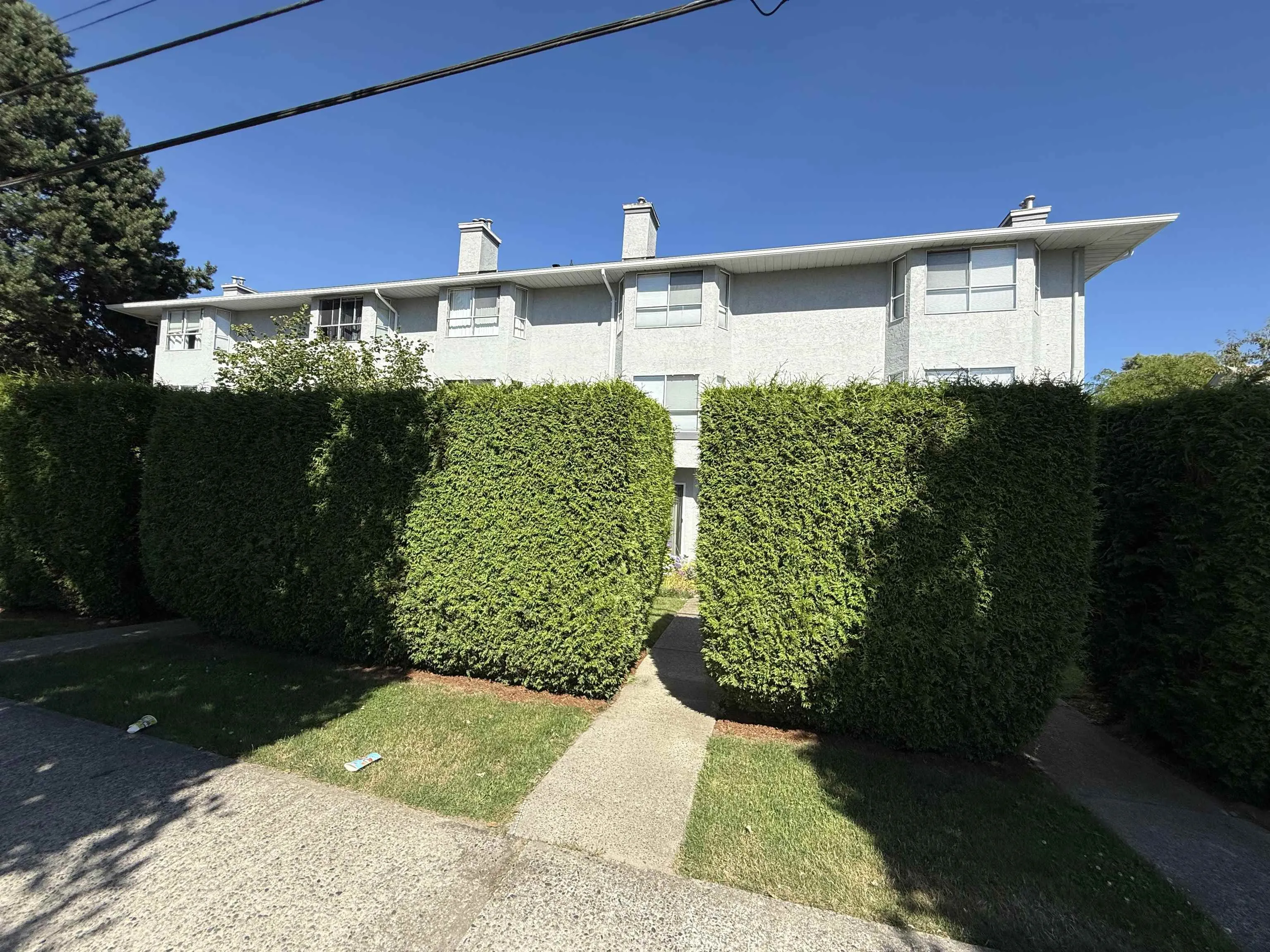22 3476 Coast Meridian Road
