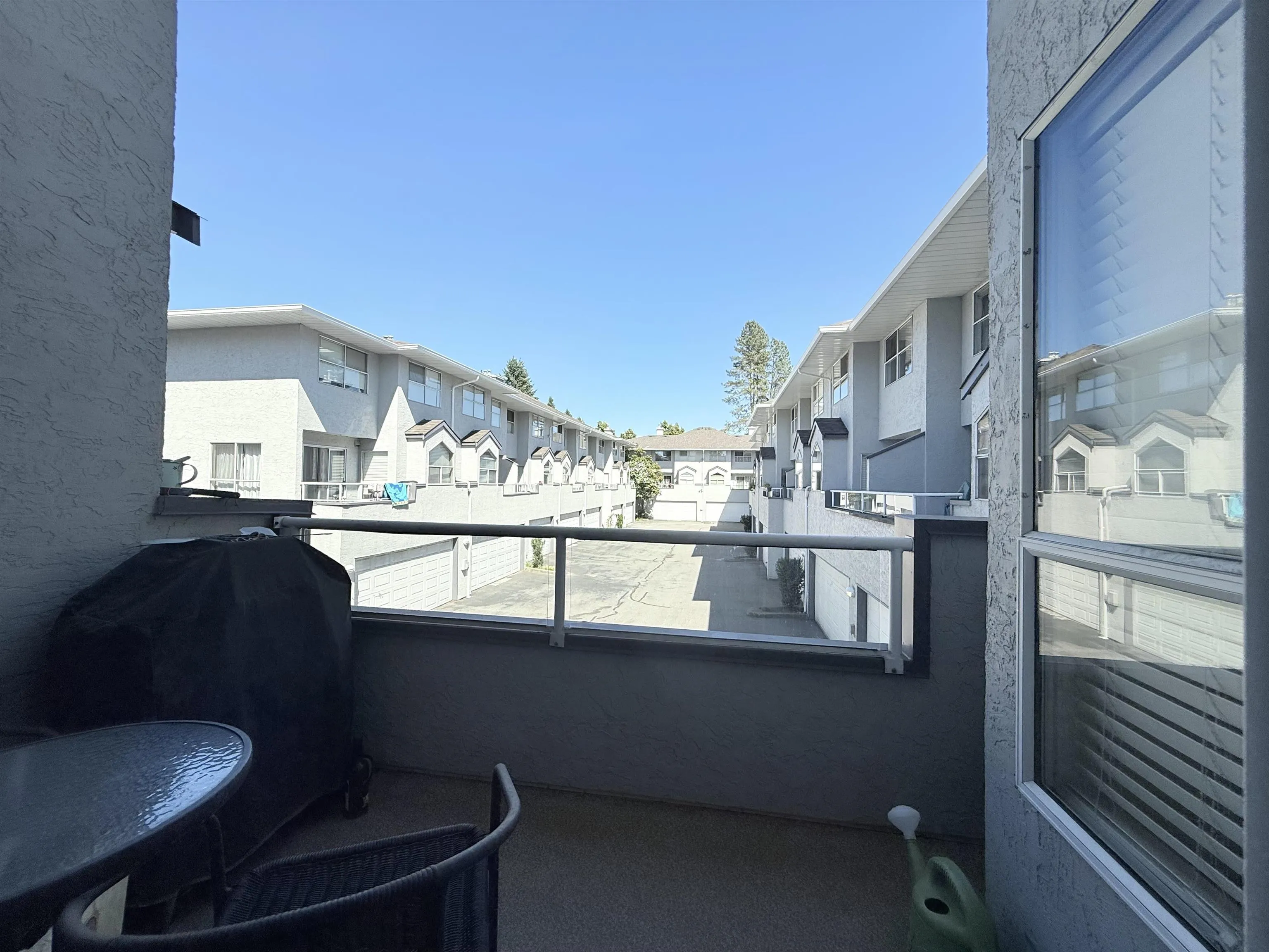 22 3476 Coast Meridian Road