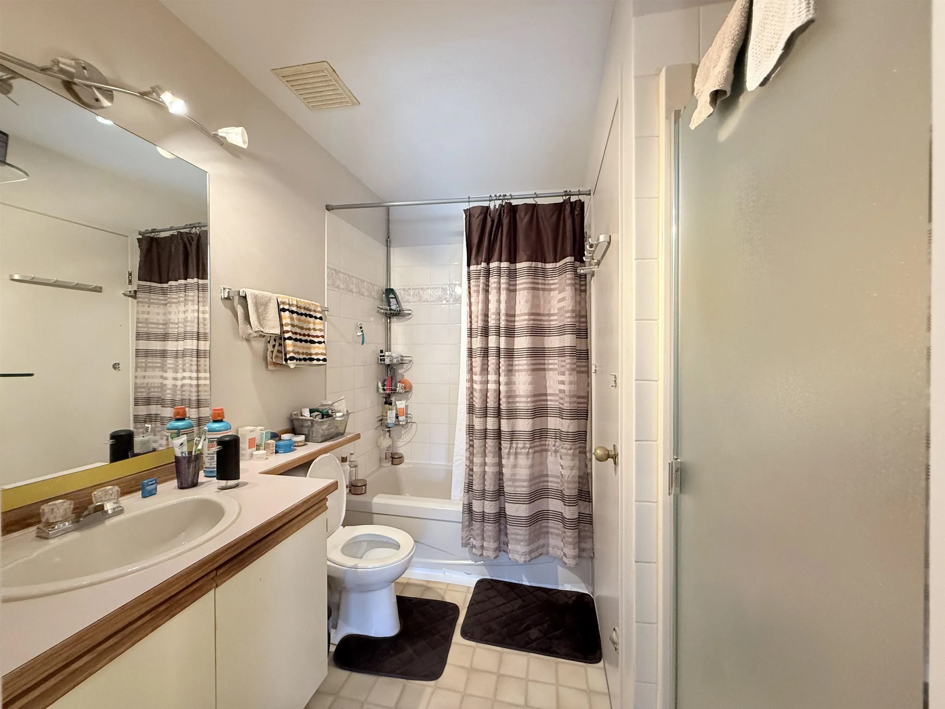 22 3476 Coast Meridian Road