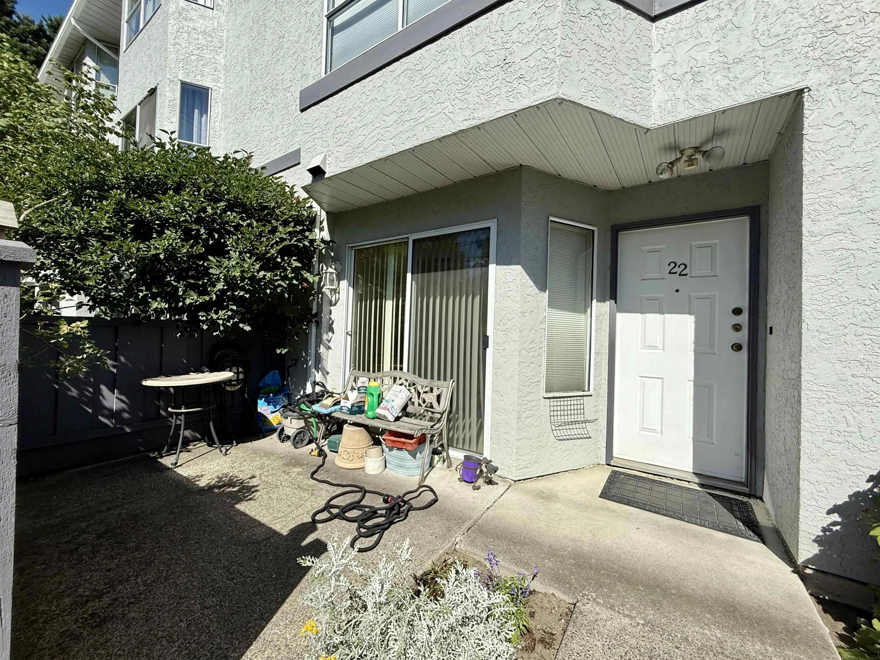 22 3476 Coast Meridian Road