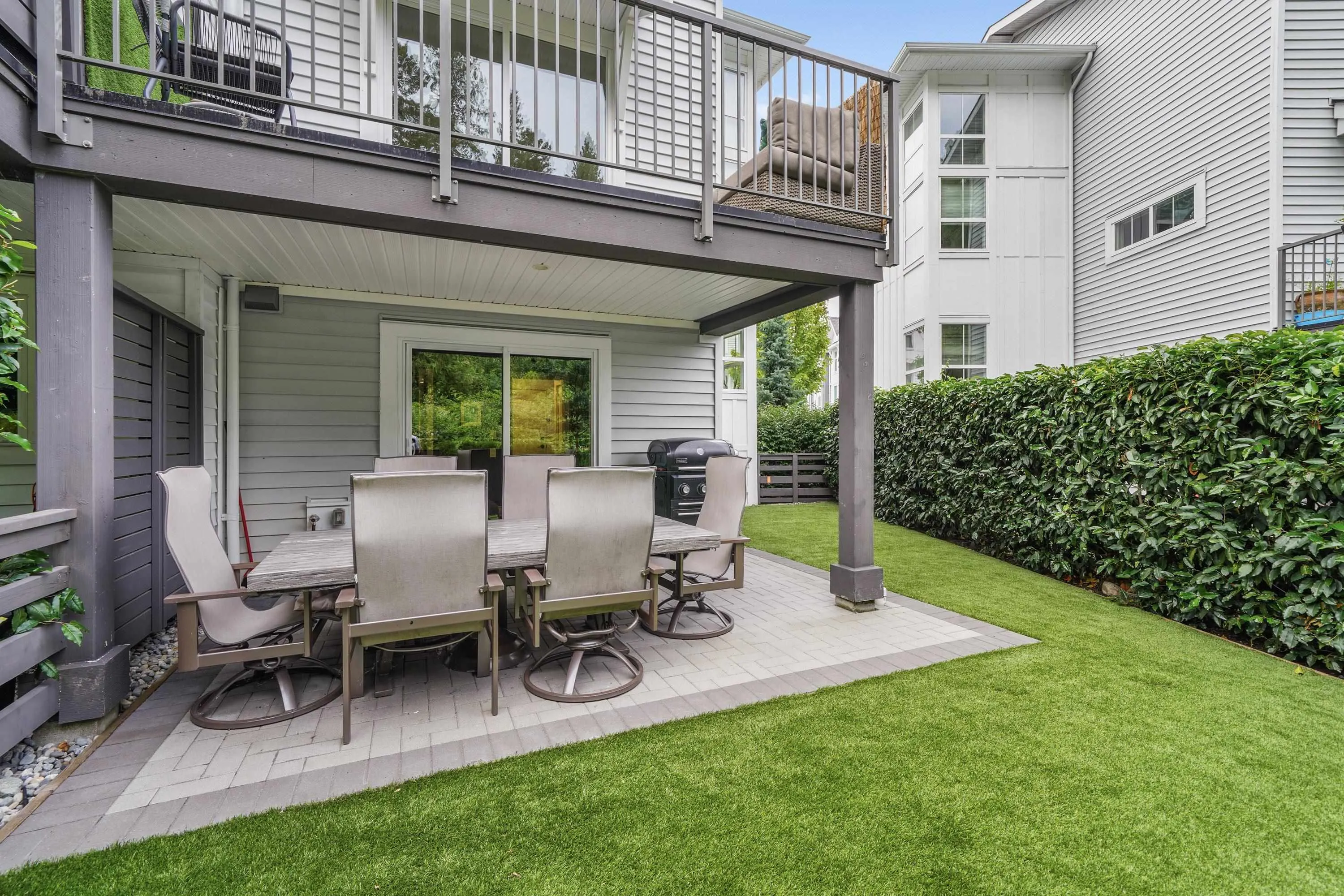 13 4638 Orca Way