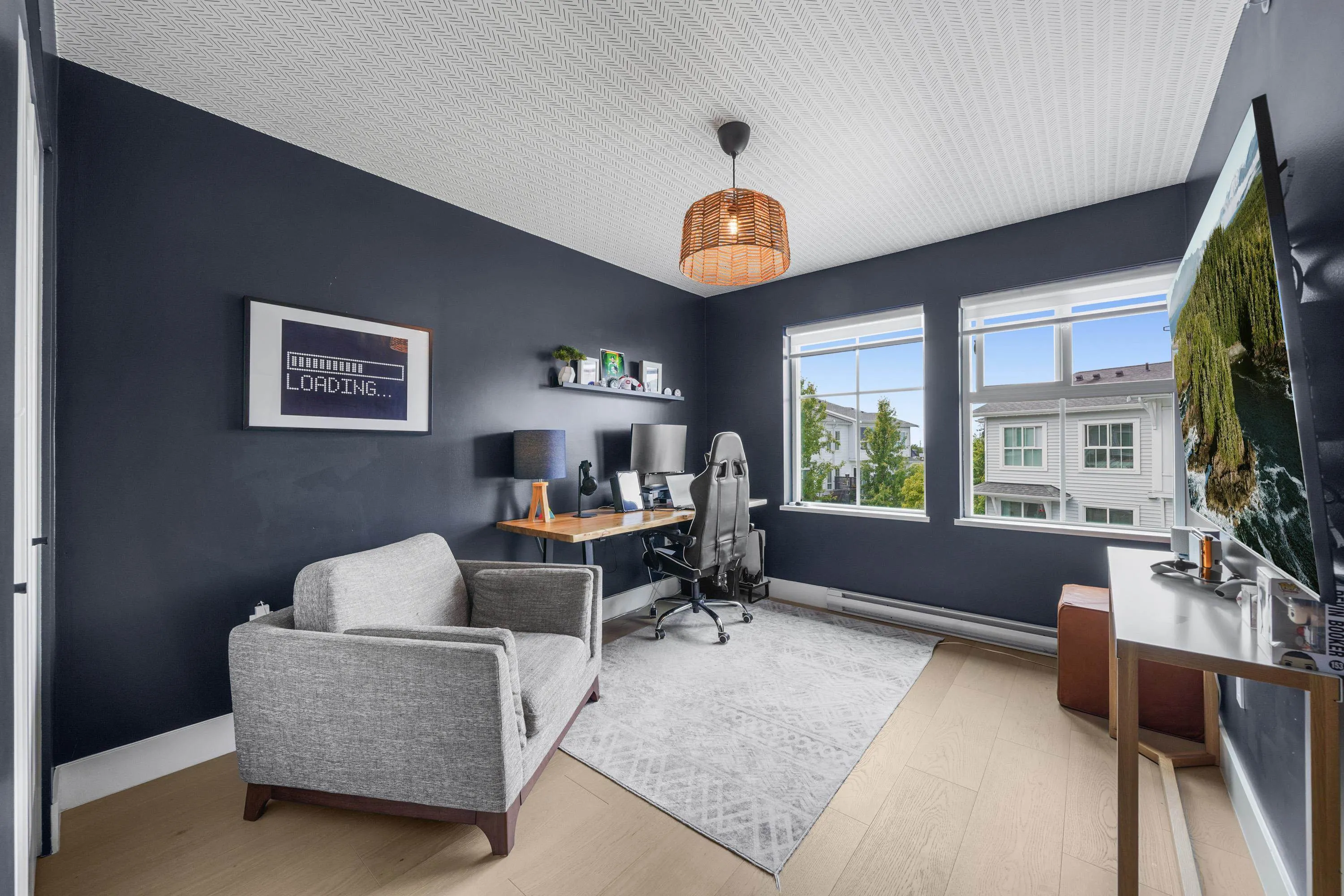 13 4638 Orca Way