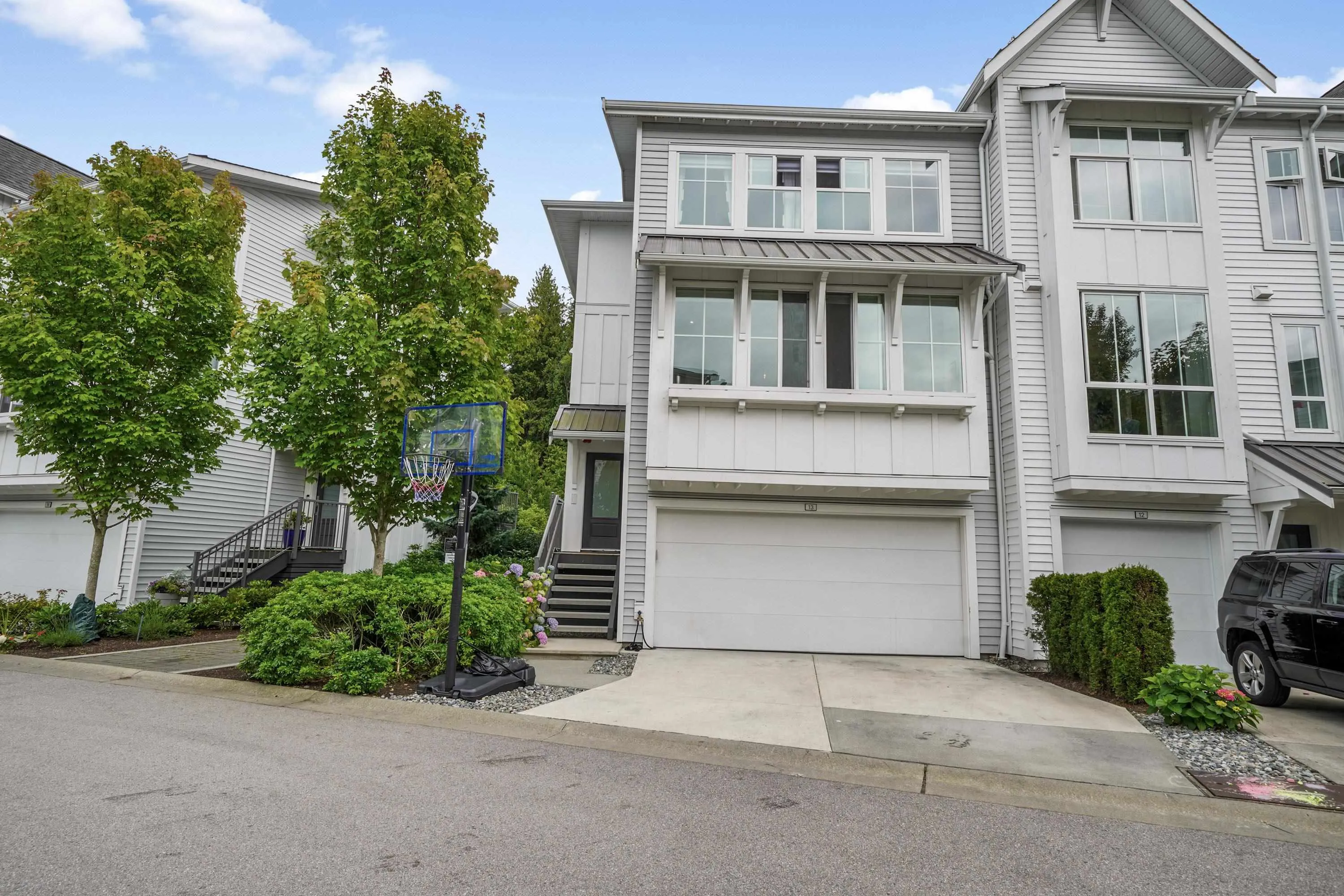 13 4638 Orca Way