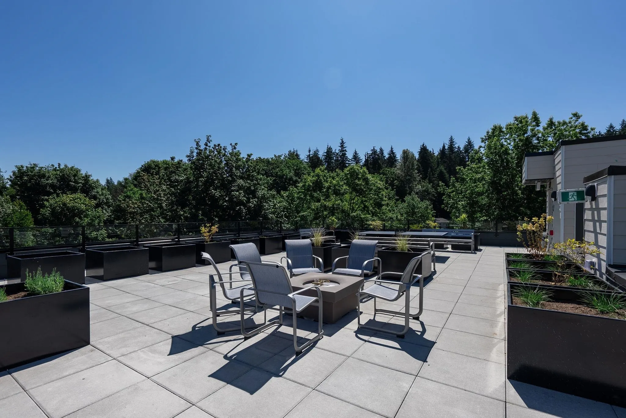 416 154 James Road