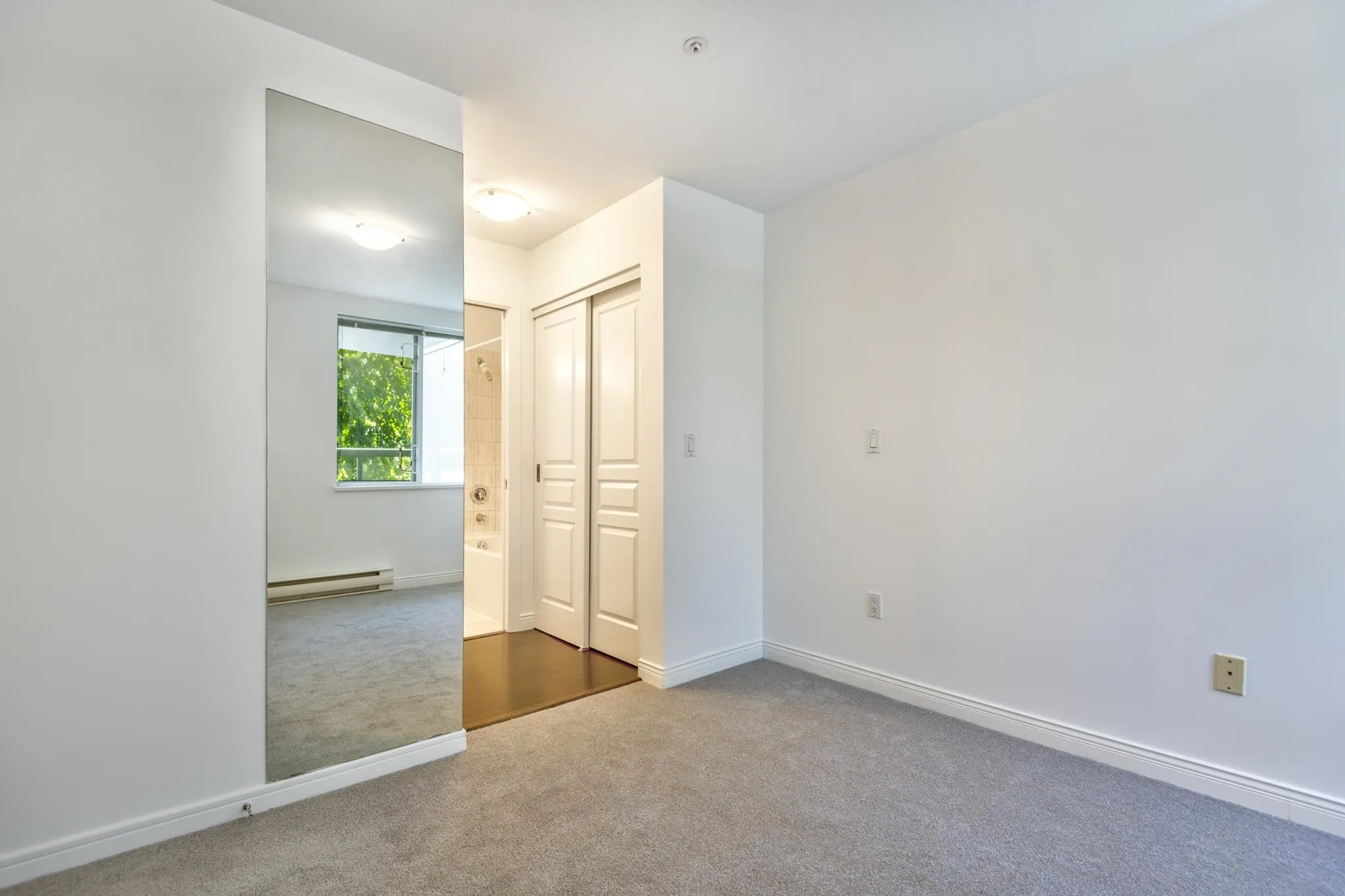 307 2288 Marstrand Avenue