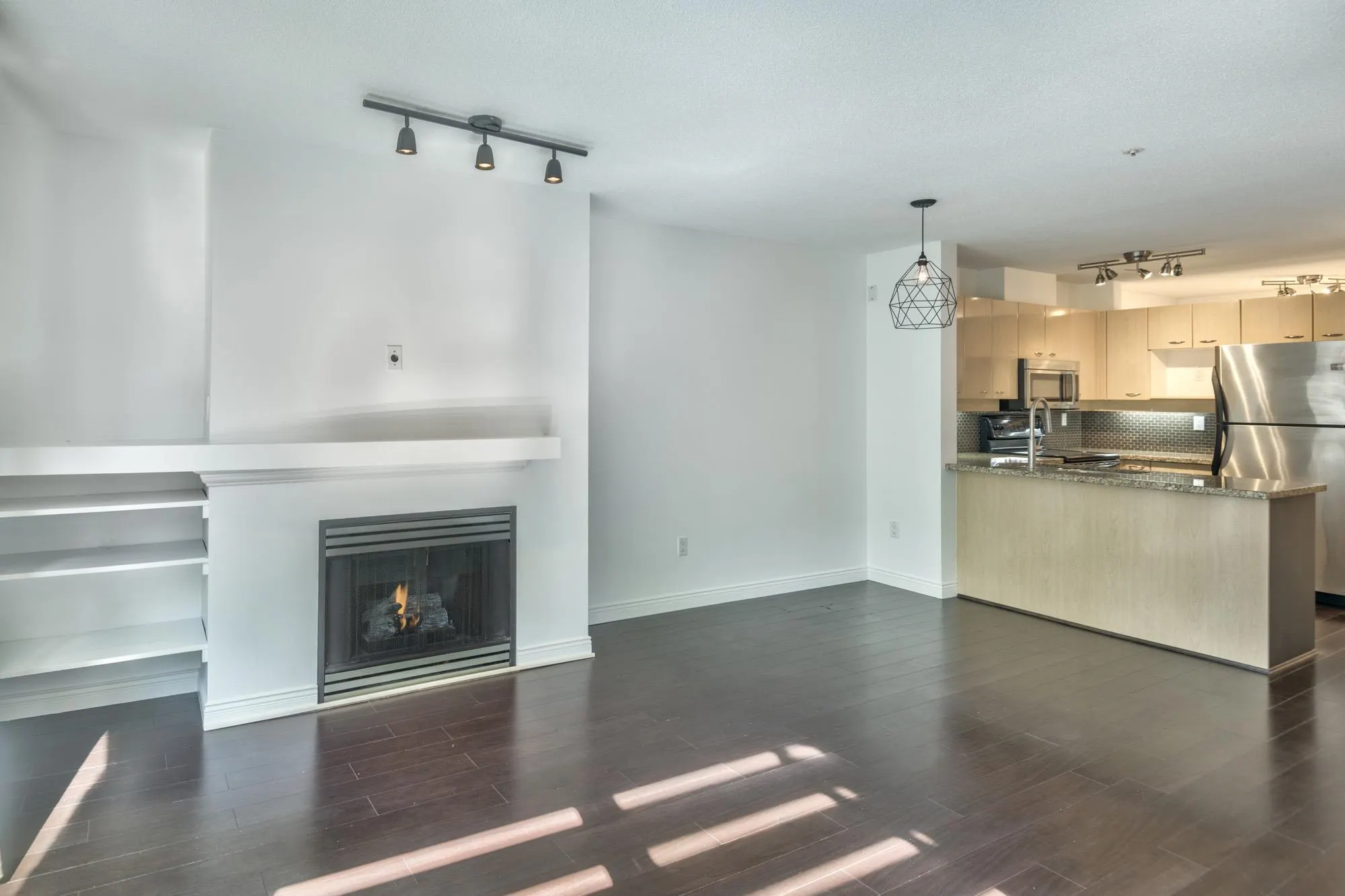 307 2288 Marstrand Avenue