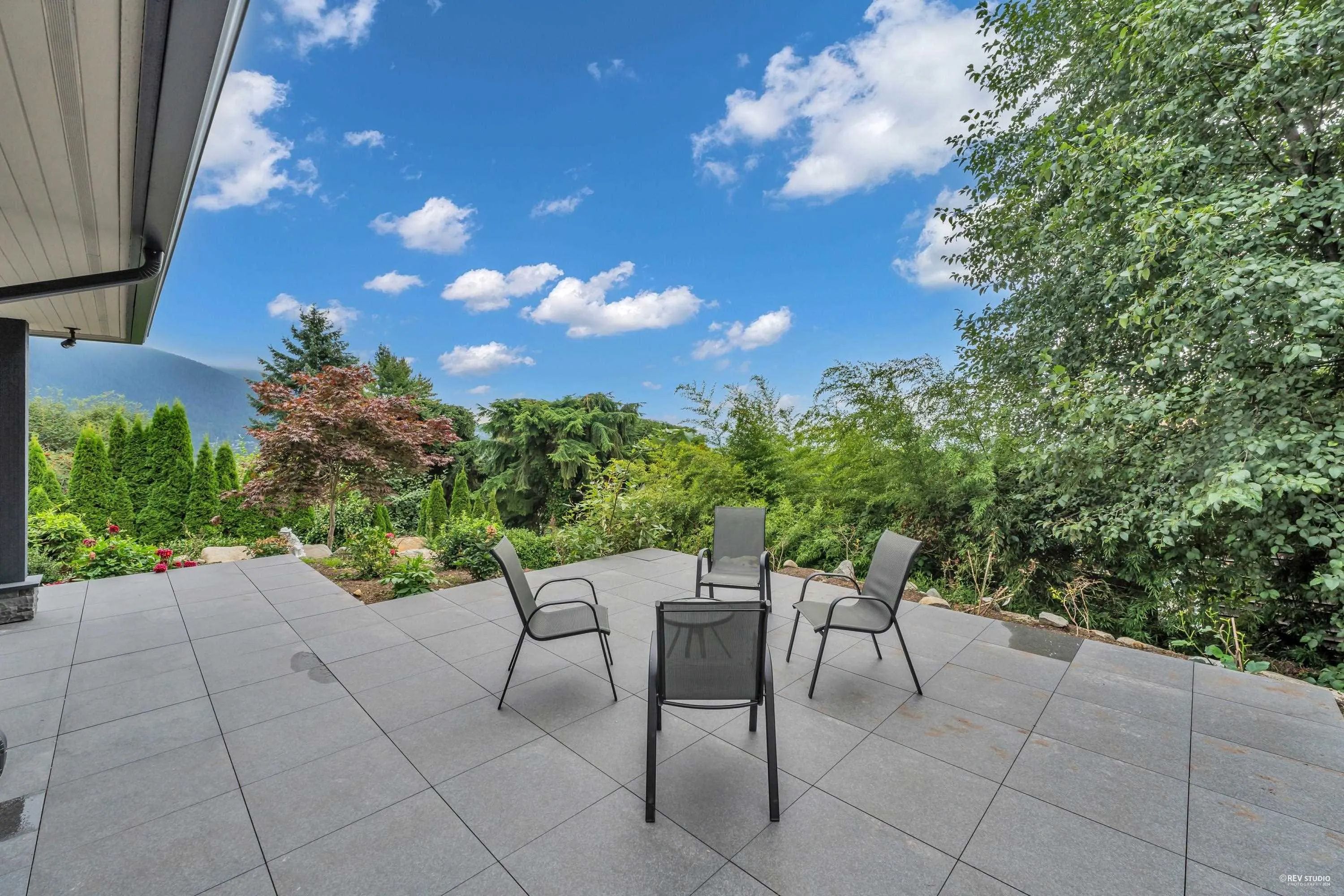 558 St. Andrews Road