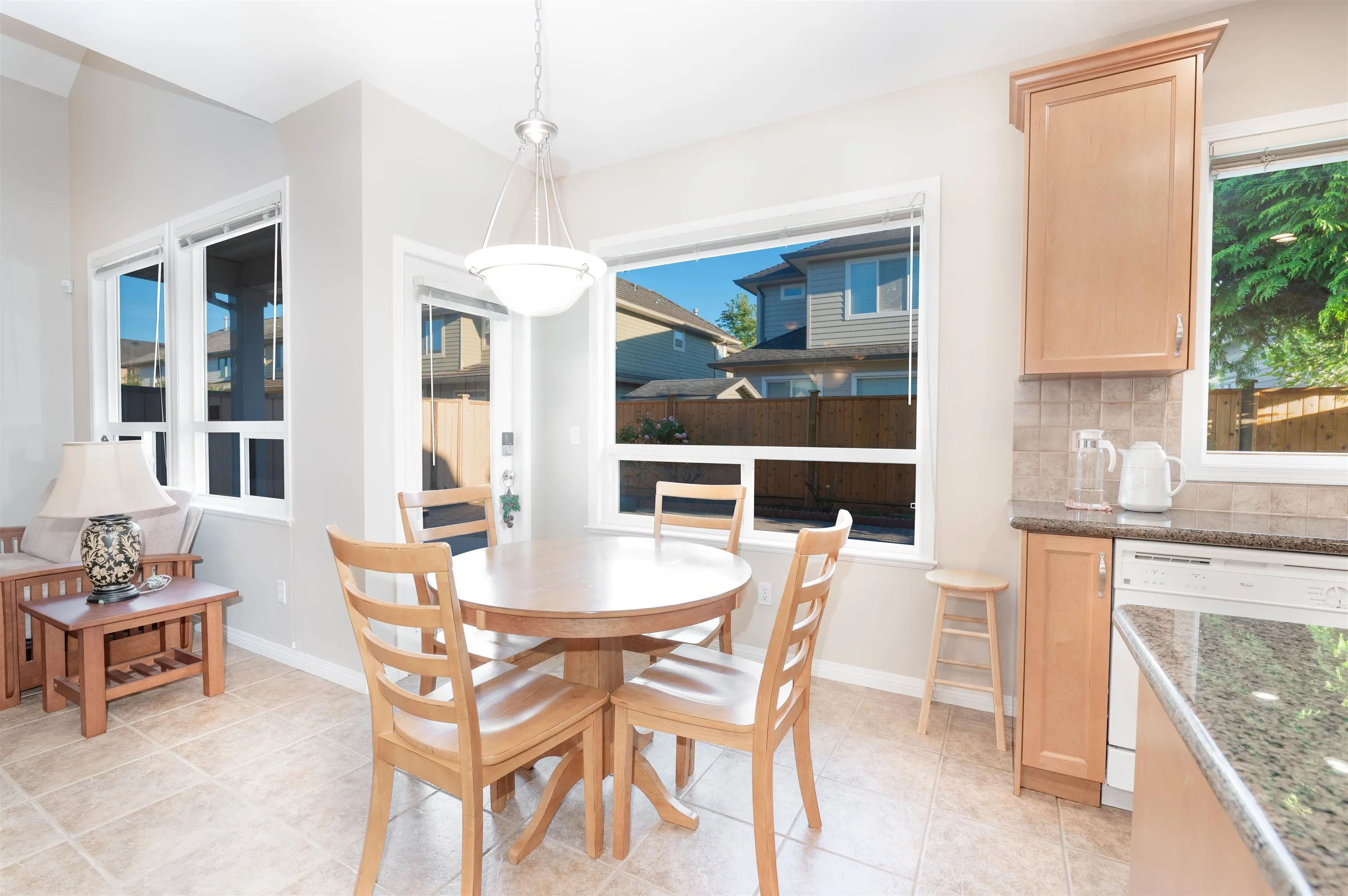 9382 Pauleshin Crescent