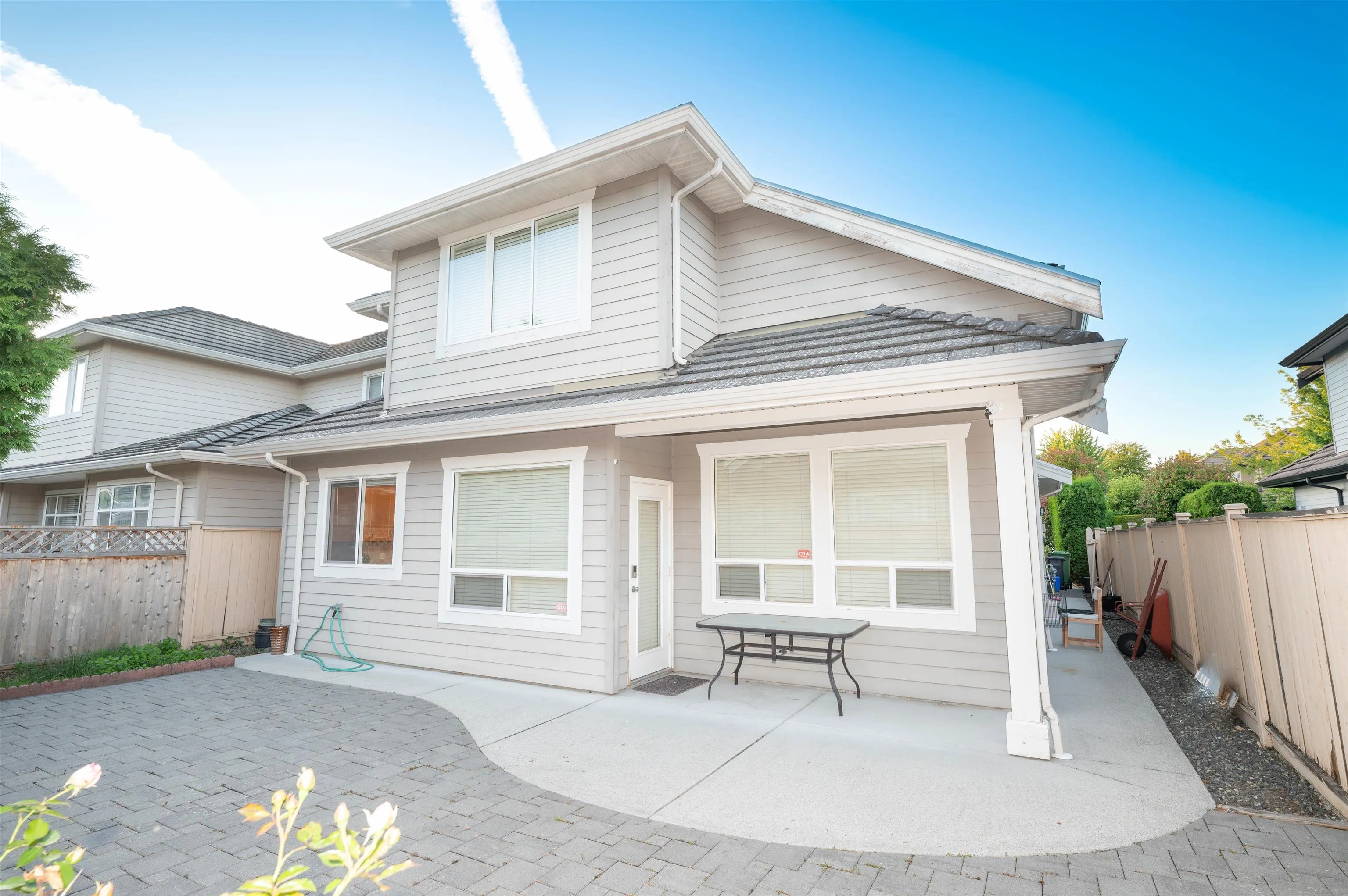 9382 Pauleshin Crescent