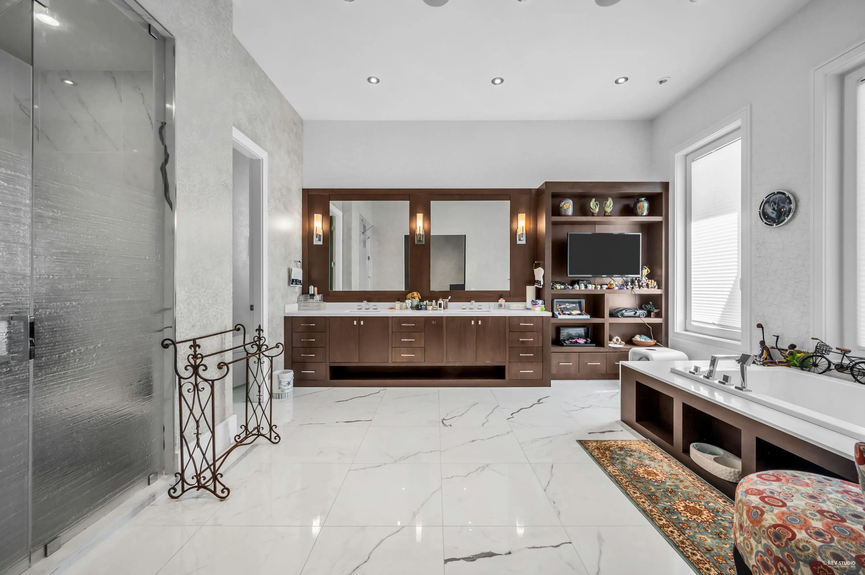 13657 Marine Drive