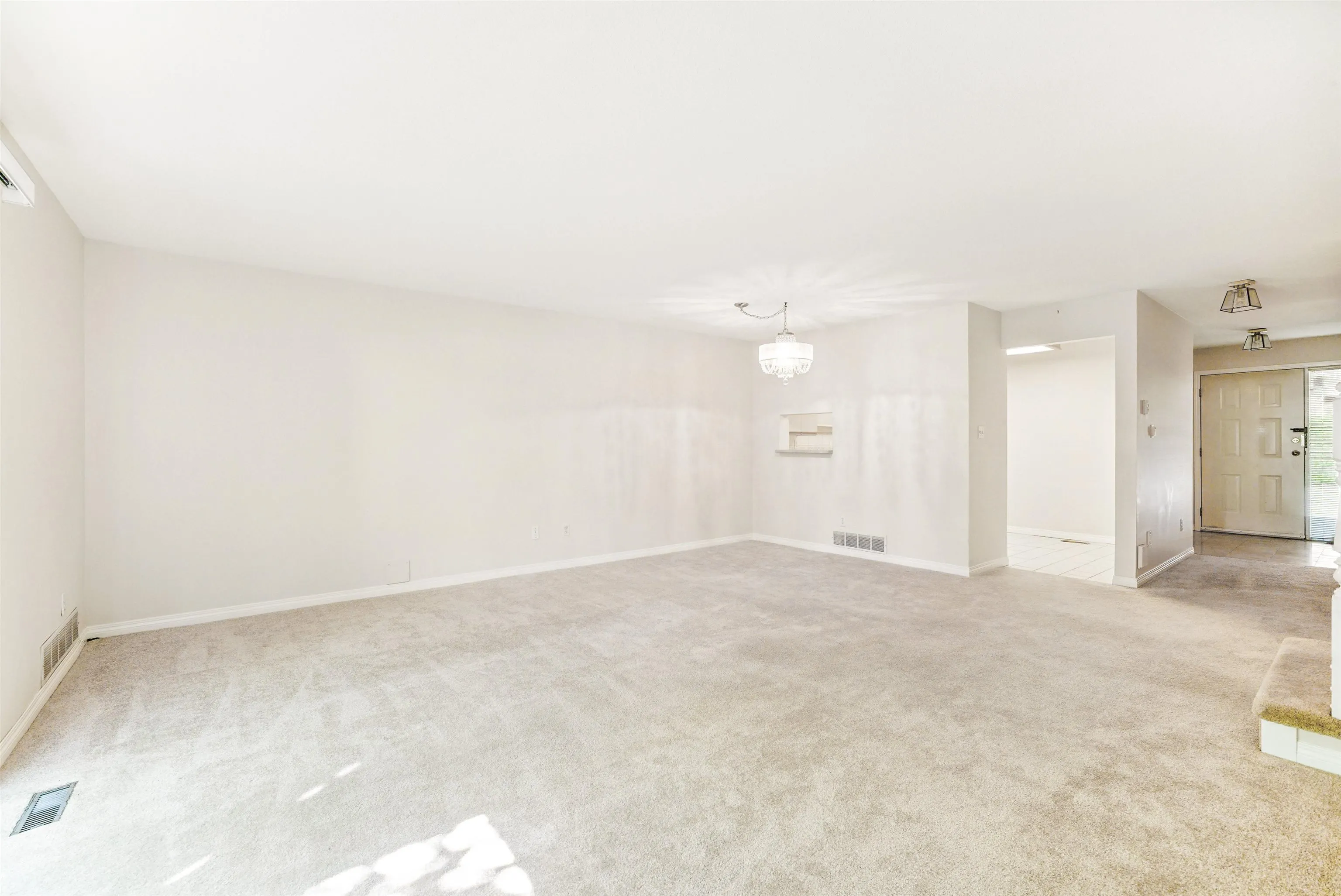 6 8031 General Currie Road