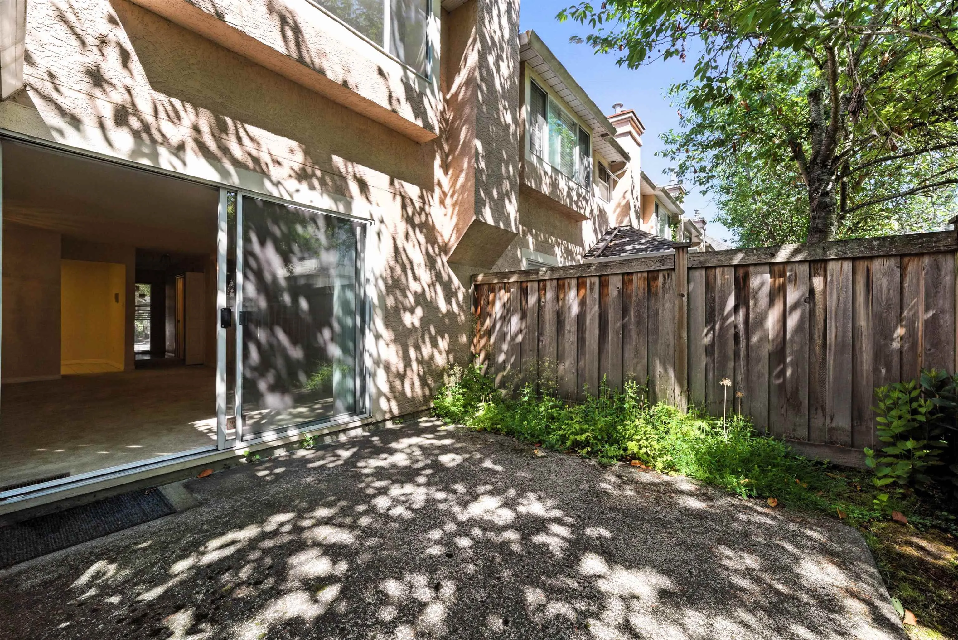 6 8031 General Currie Road