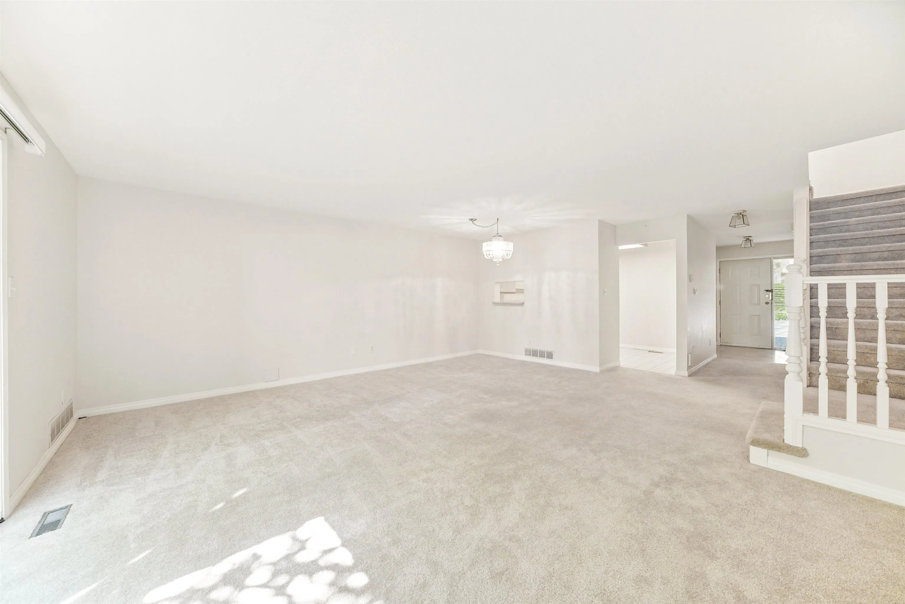 6 8031 General Currie Road