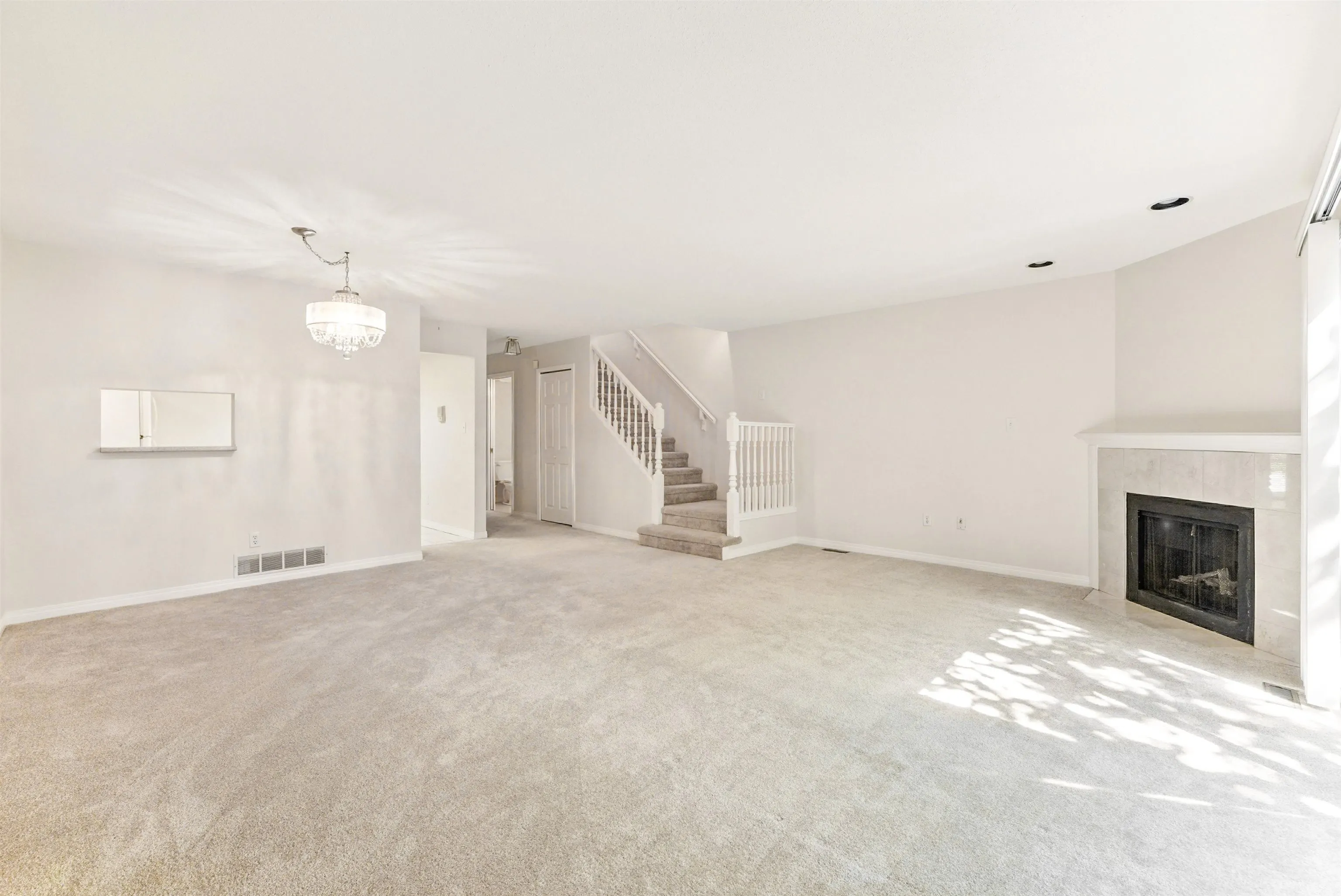 6 8031 General Currie Road