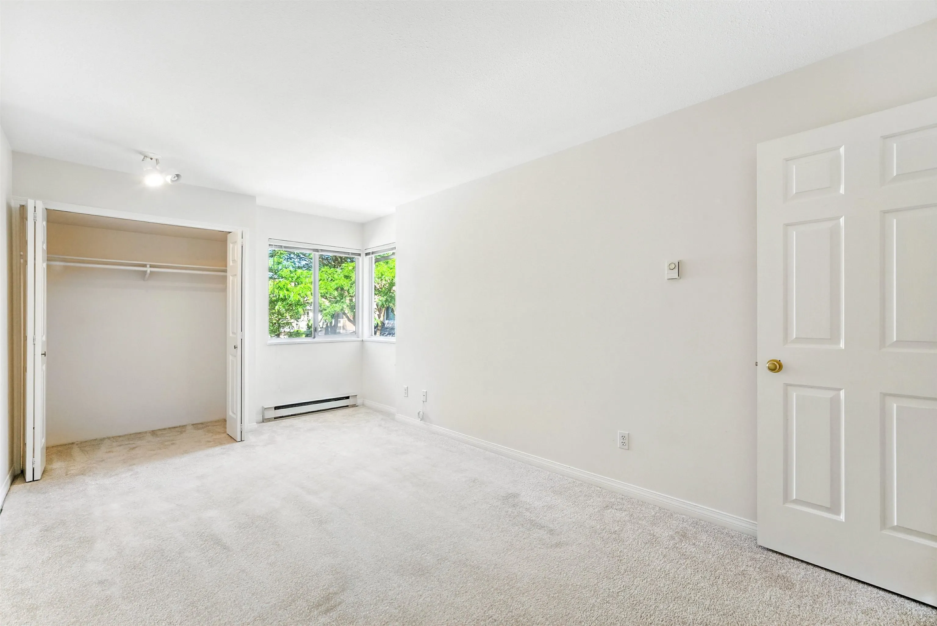 6 8031 General Currie Road