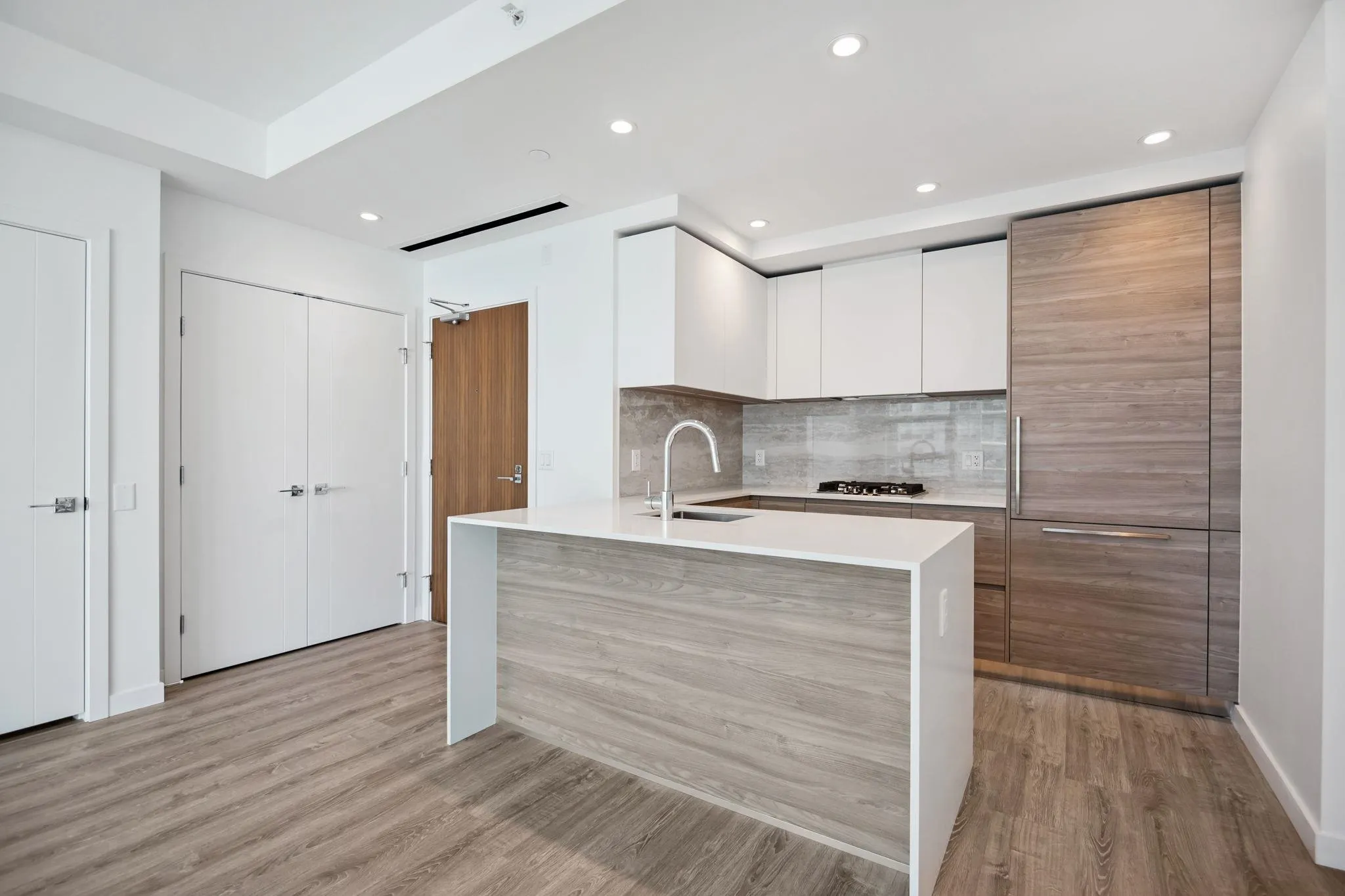3105 660 Quayside Drive