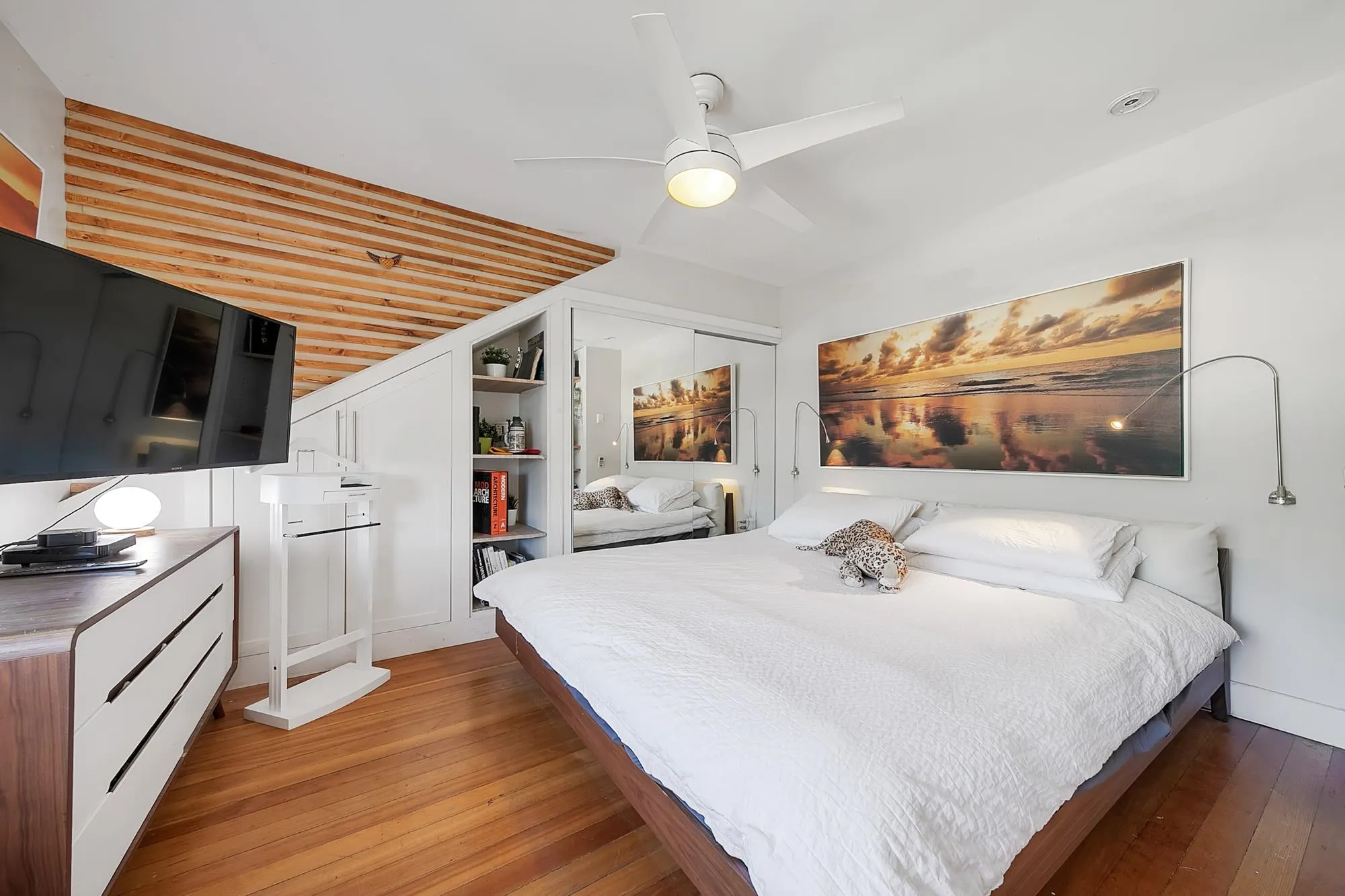 153 W 19th Avenue