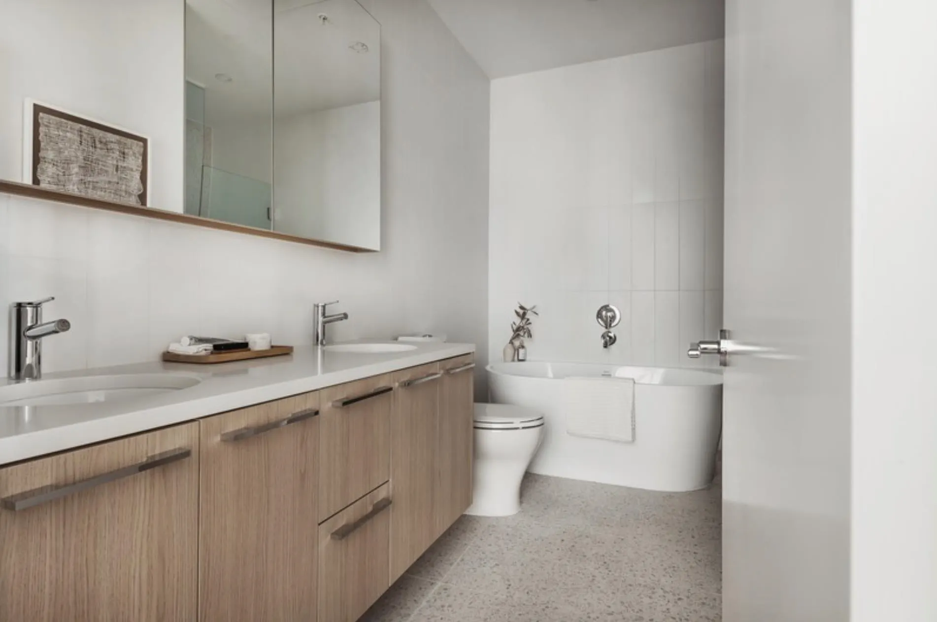 2701 2425 Alpha Avenue