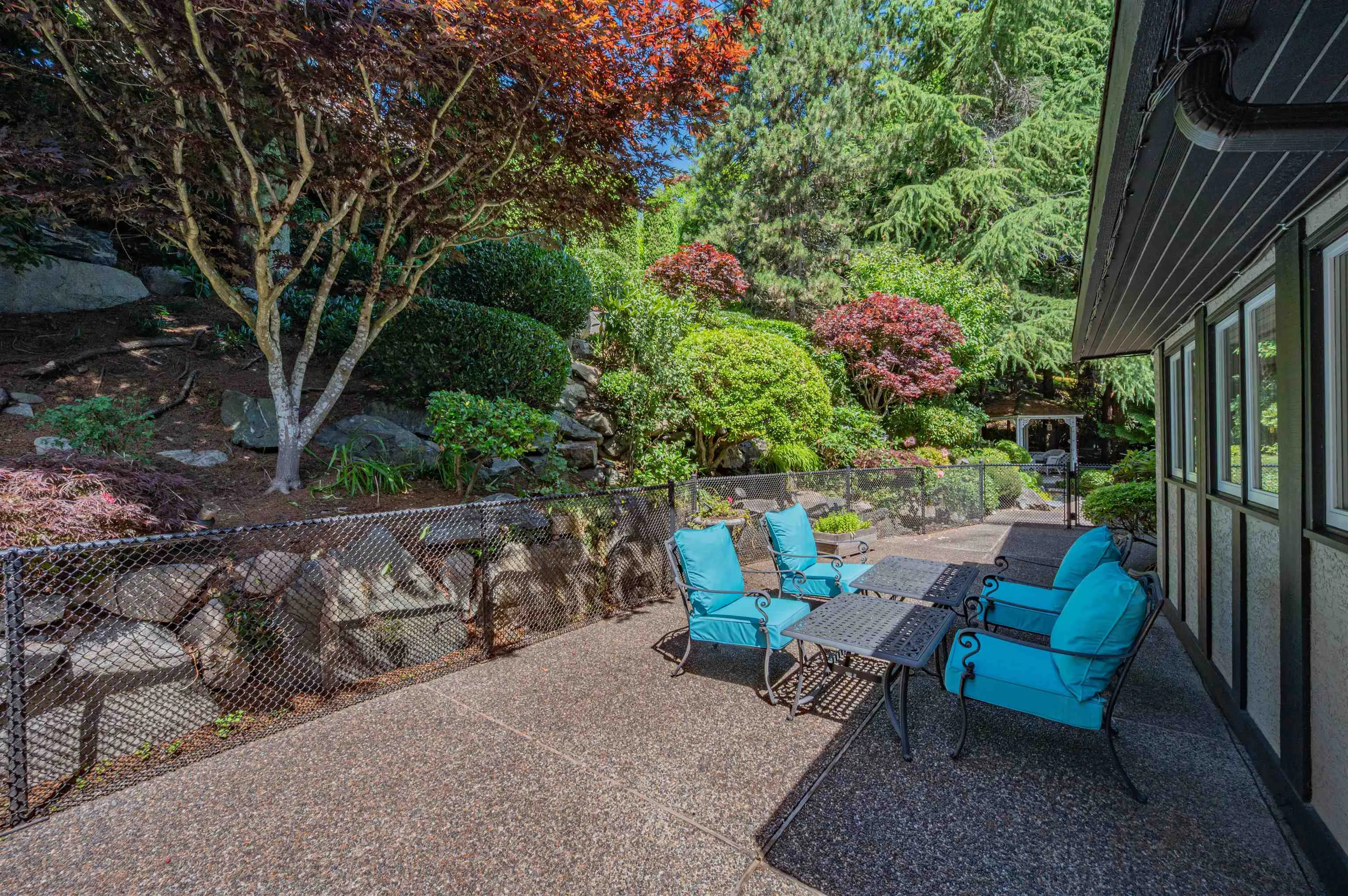 2327 Westhill Drive