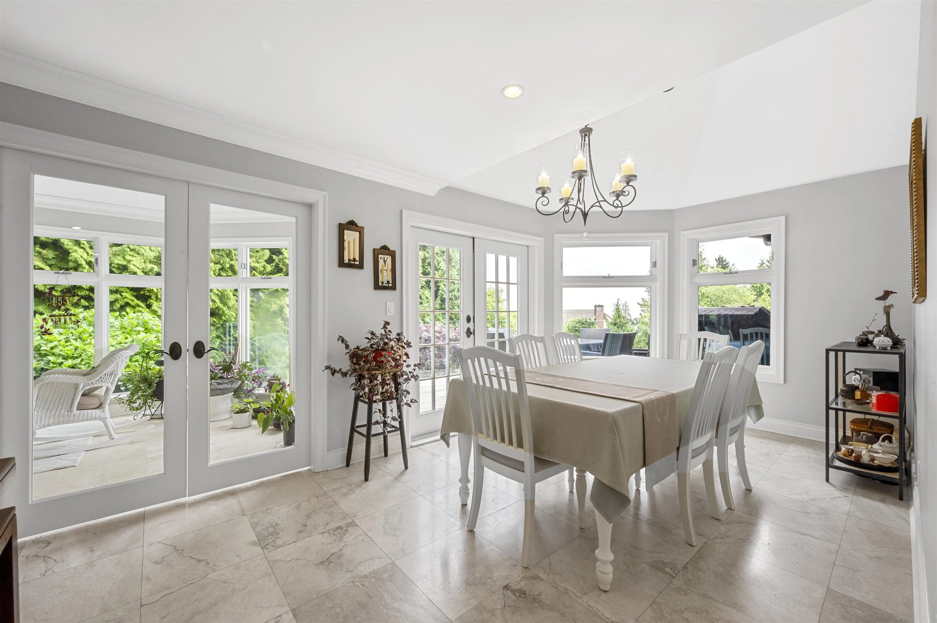 2327 Westhill Drive