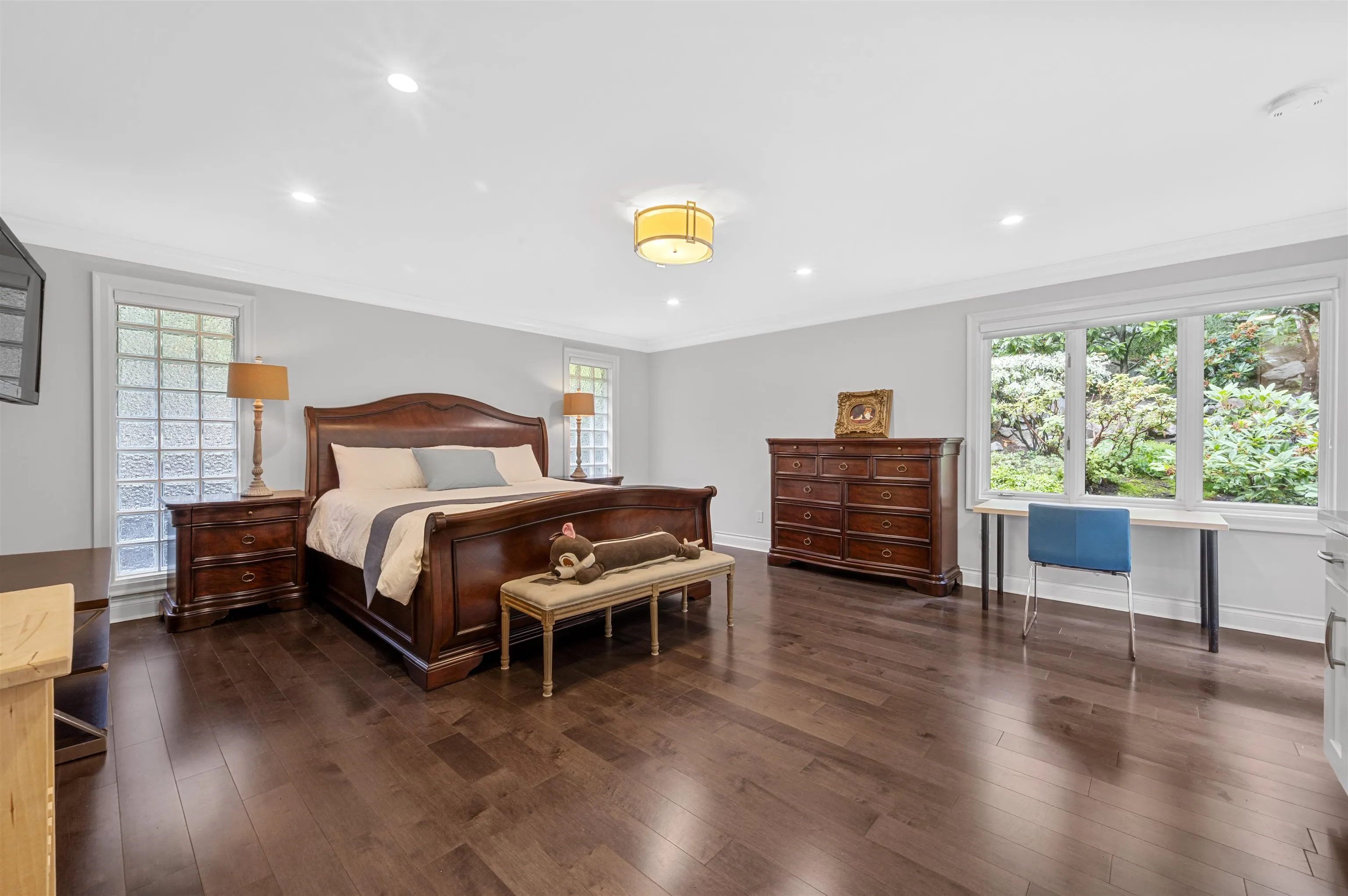 2327 Westhill Drive