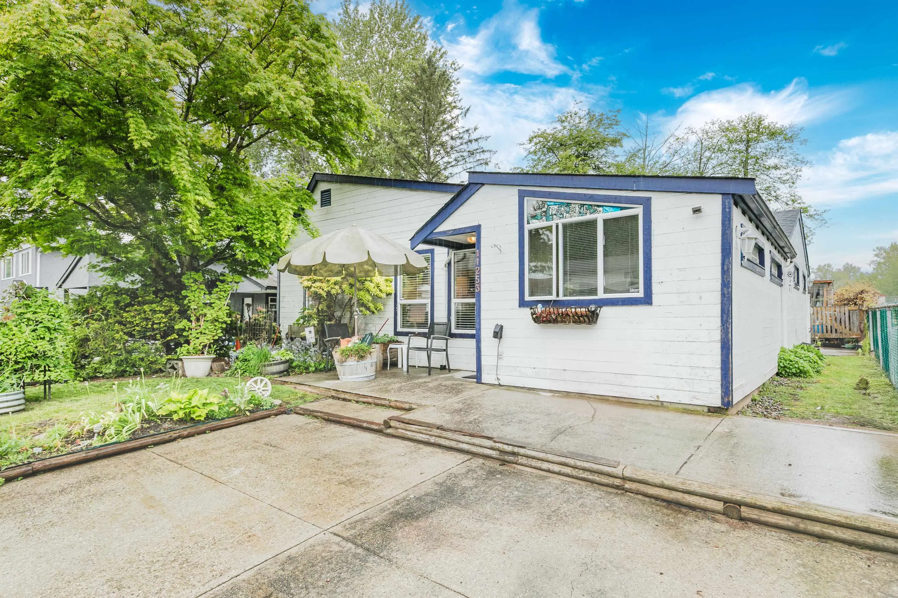 11253 Glenbrook Place