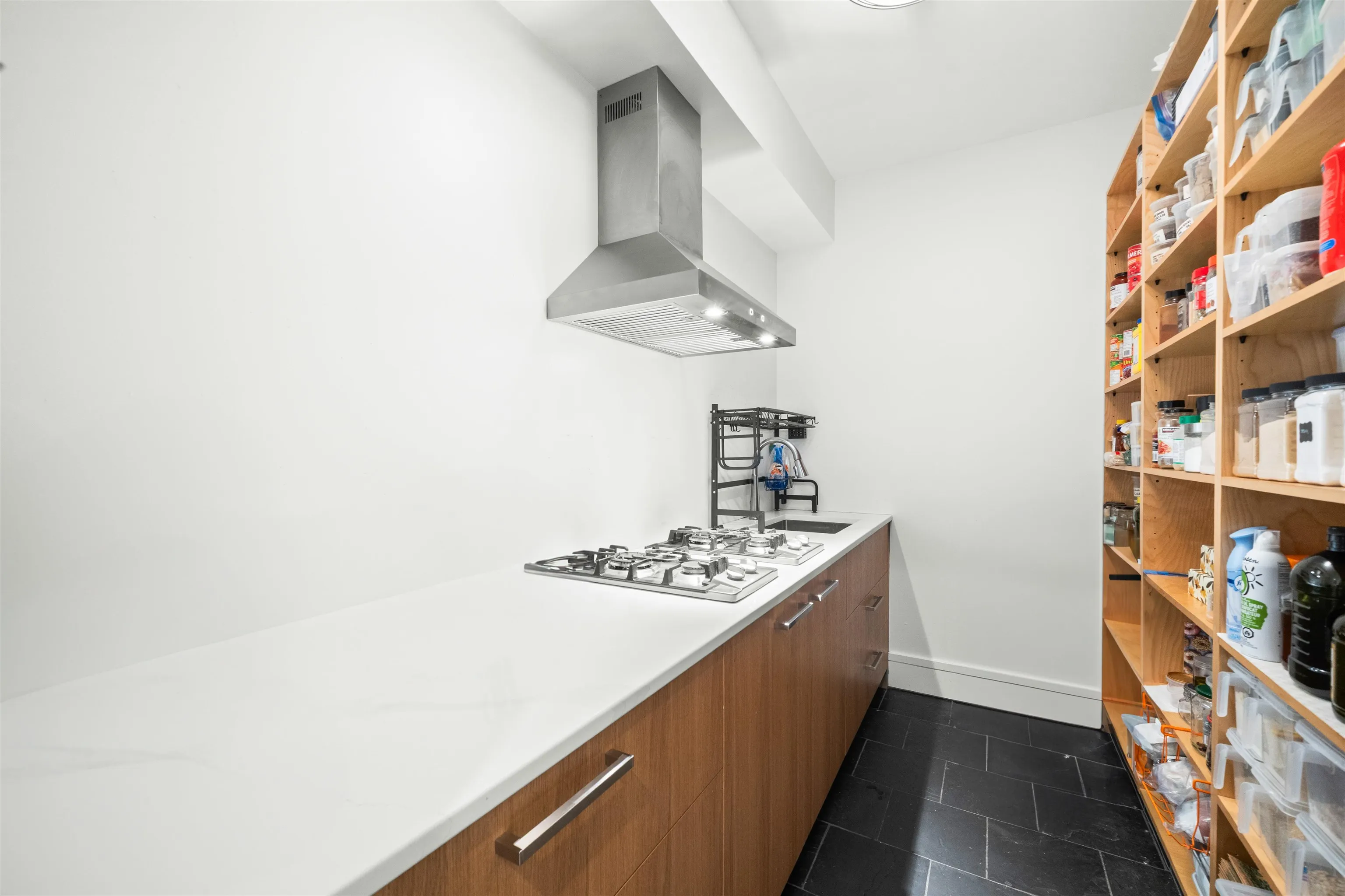 510 Eastcot Road