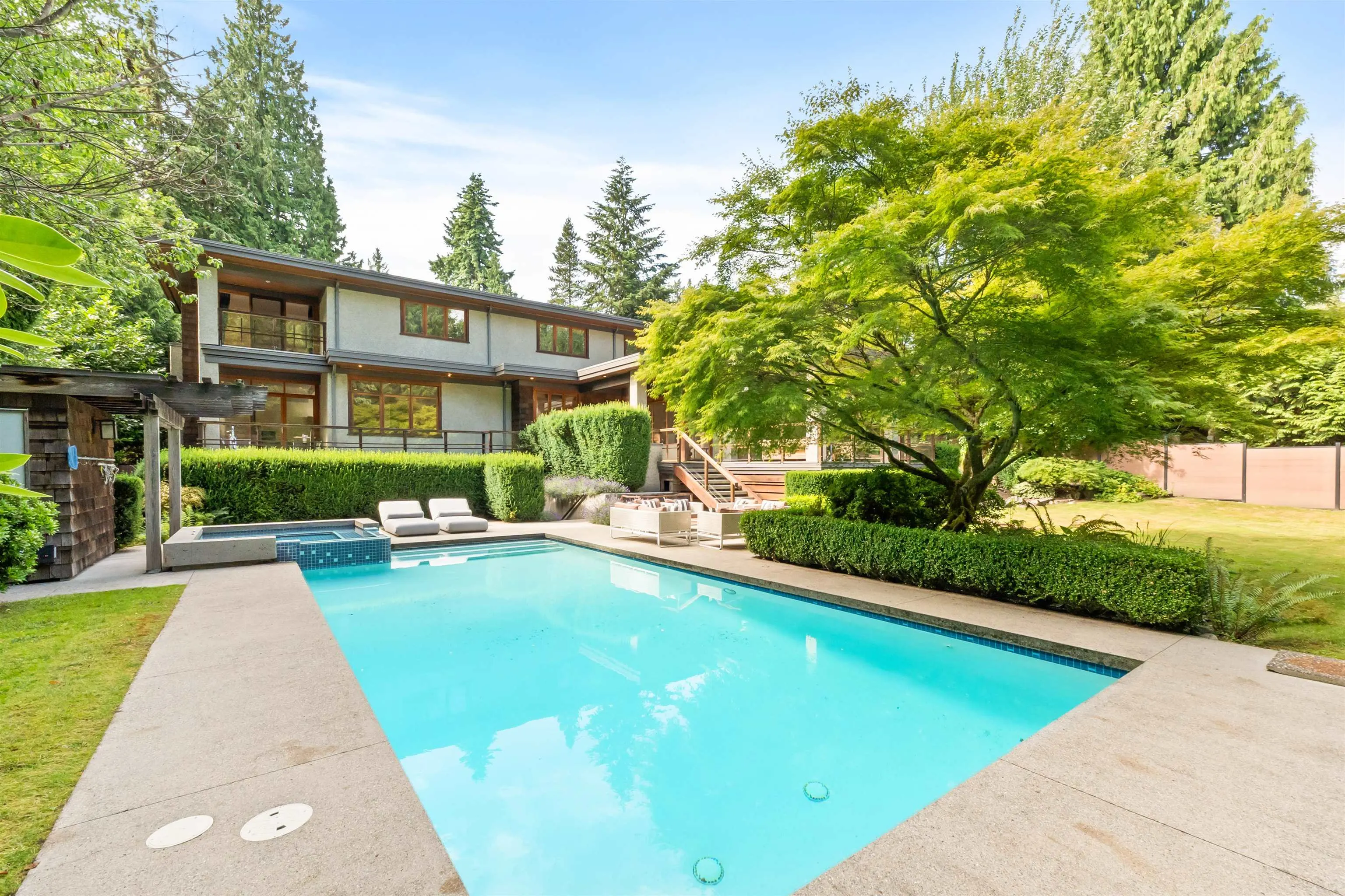510 Eastcot Road