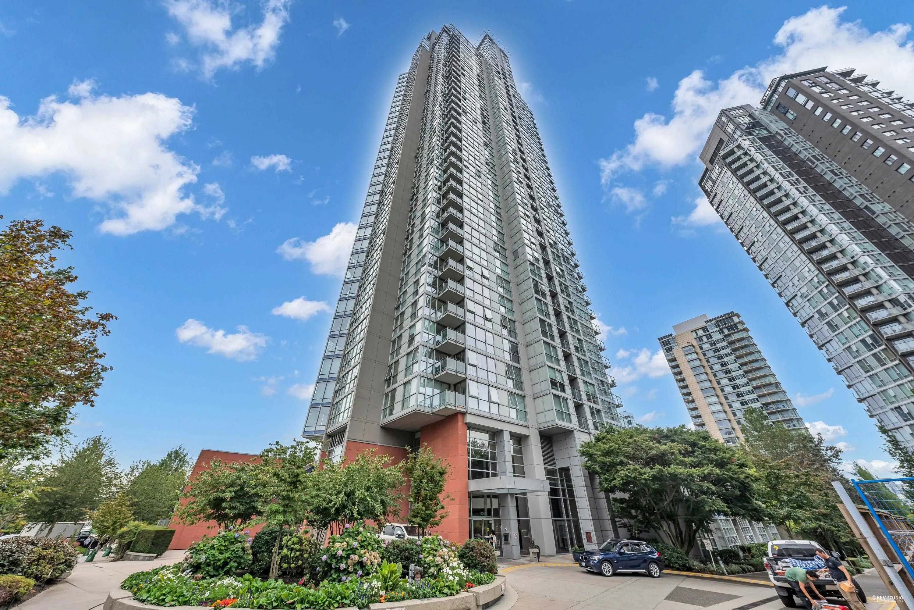 3006 1408 Strathmore Mews