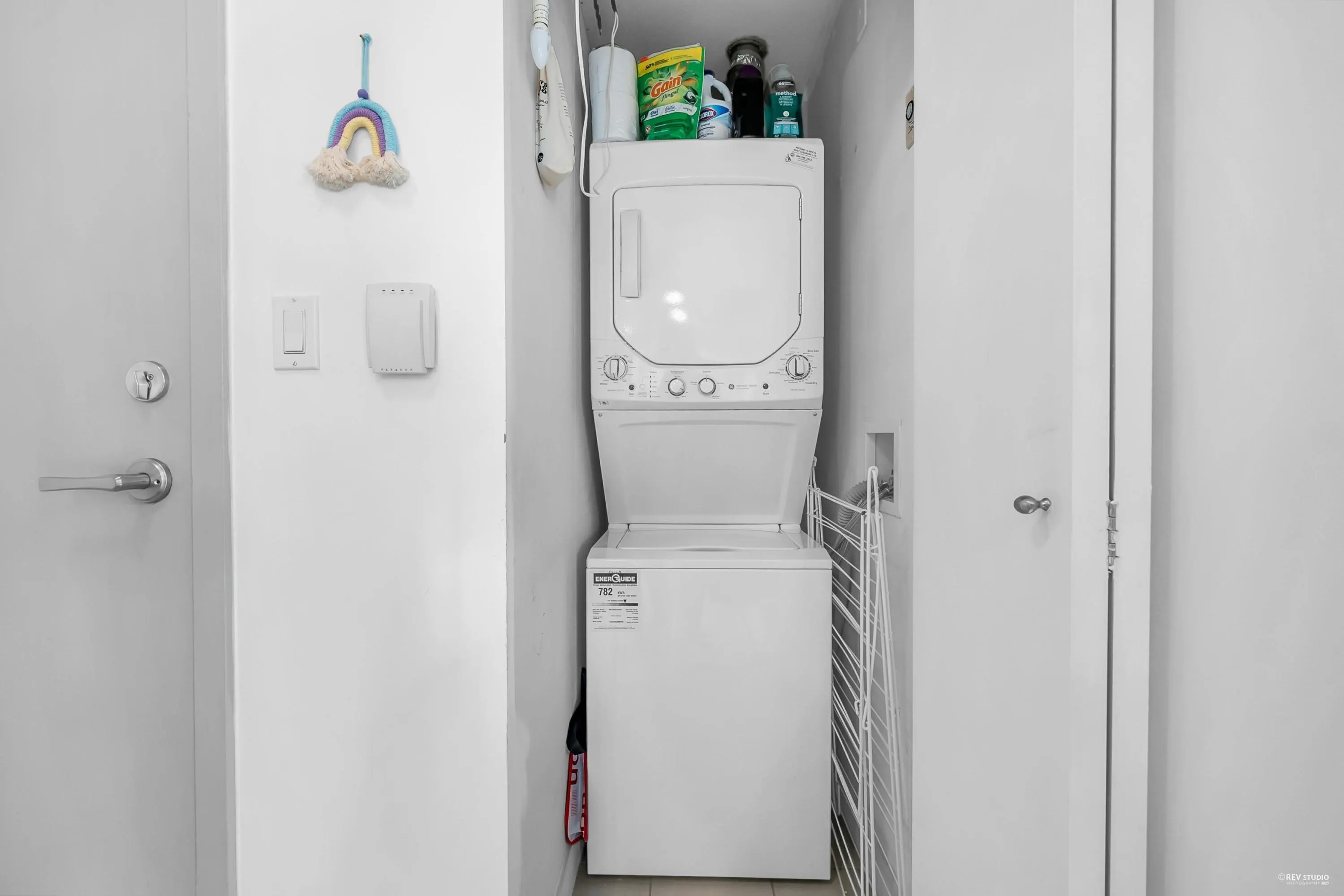 3006 1408 Strathmore Mews