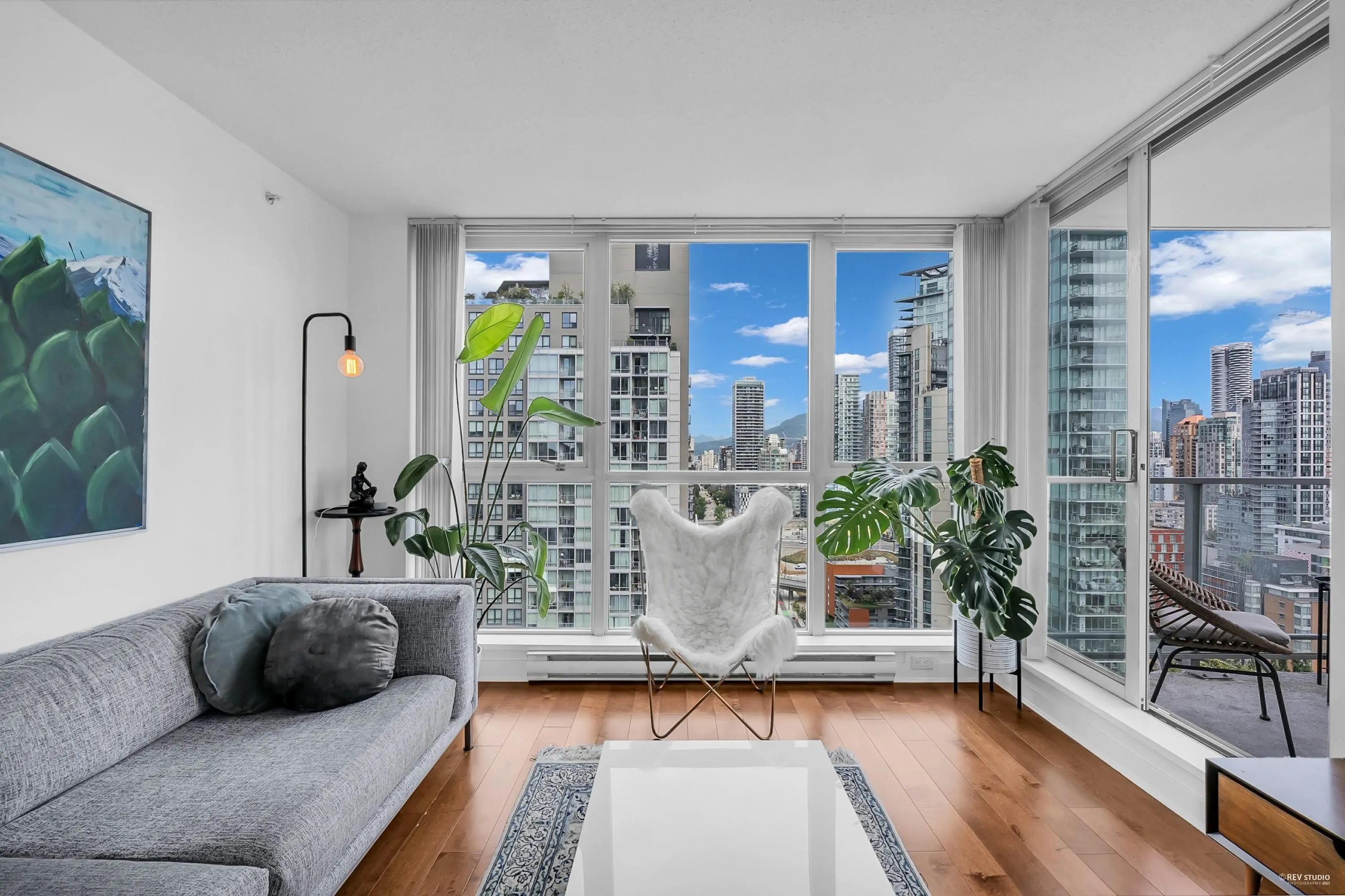 3006 1408 Strathmore Mews