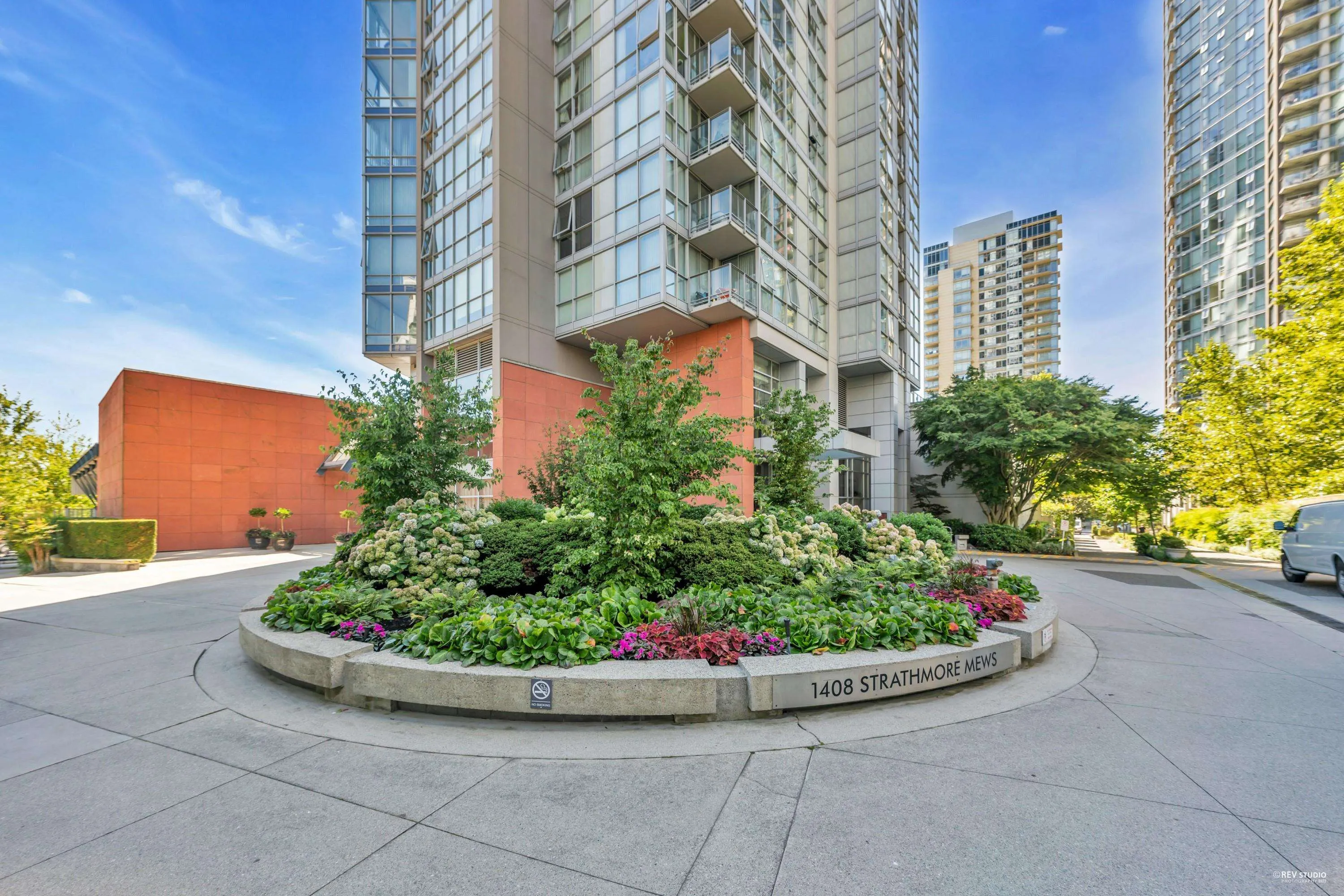 3006 1408 Strathmore Mews