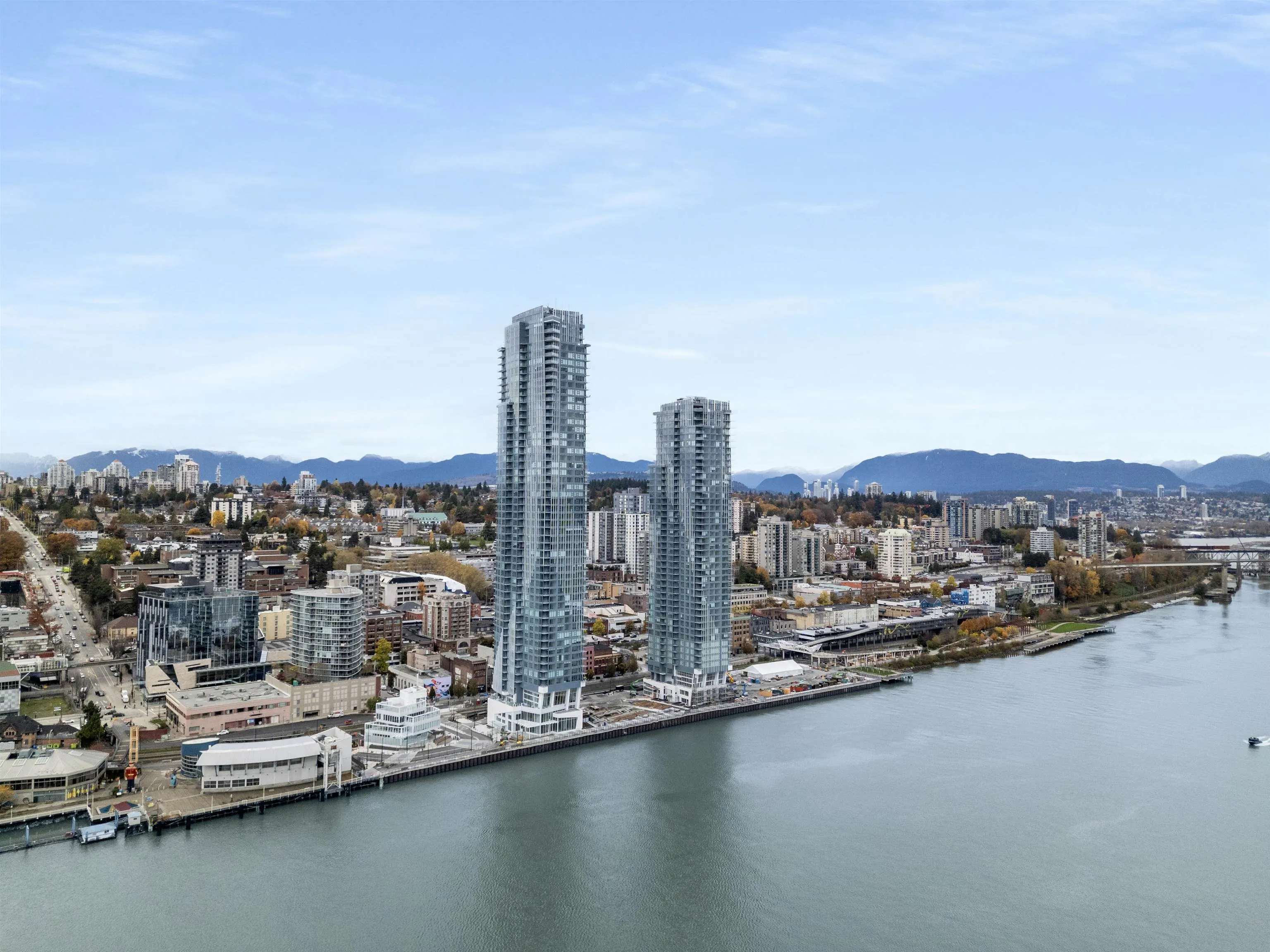 4008 680 Quayside Drive