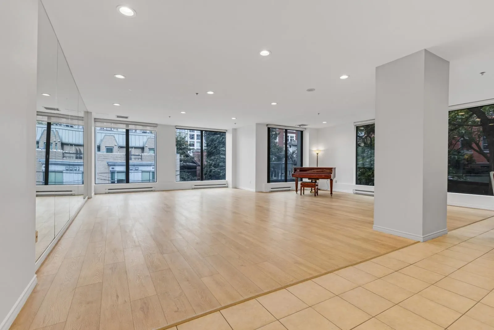 2402 1239 W Georgia Street