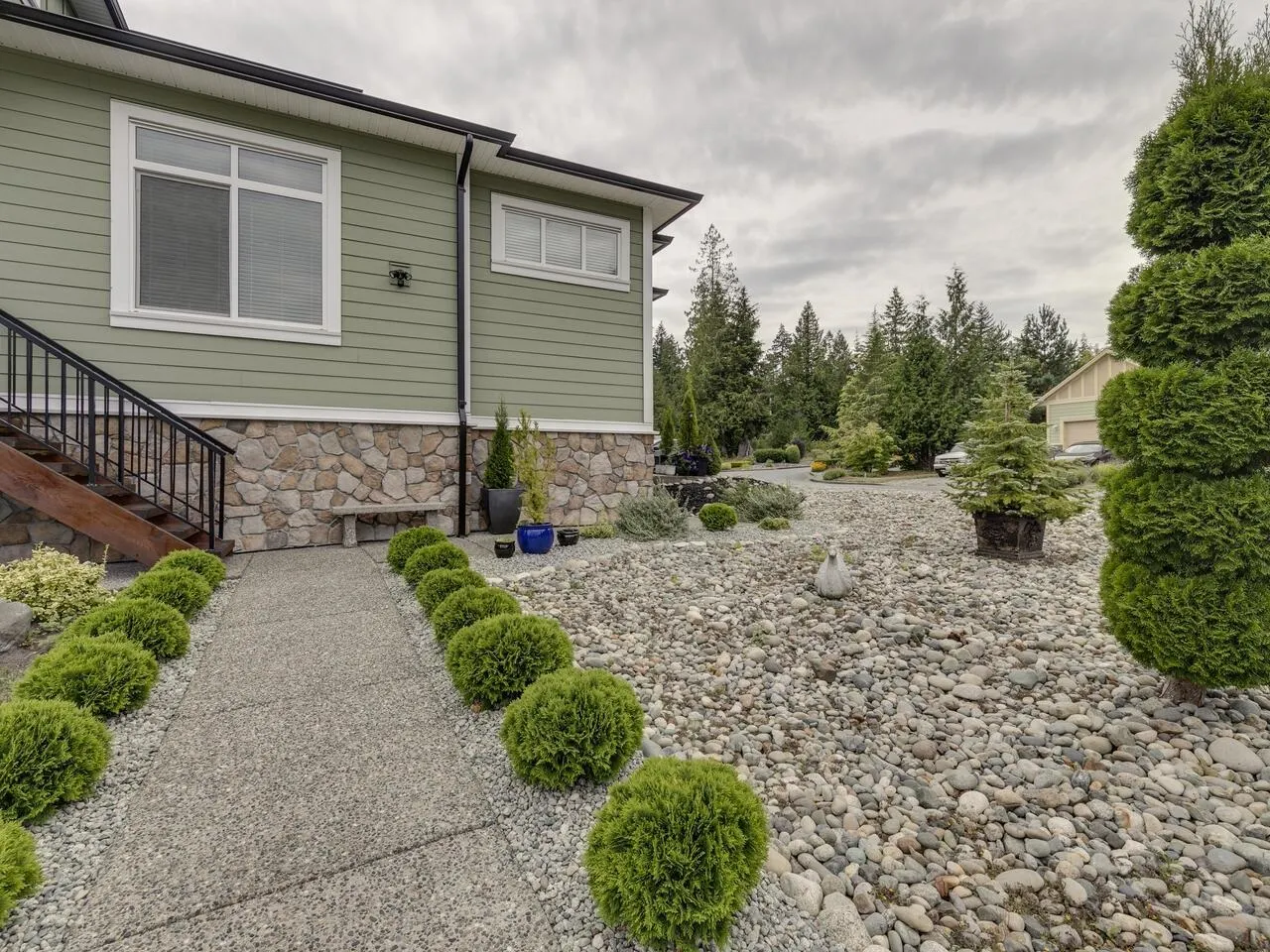 32 14550 Morris Valley Road