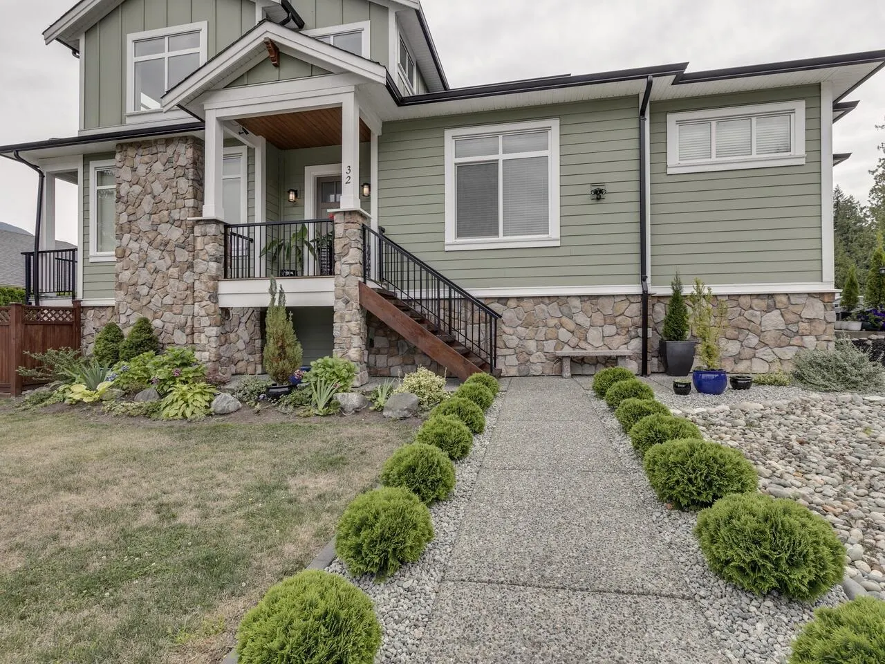 32 14550 Morris Valley Road