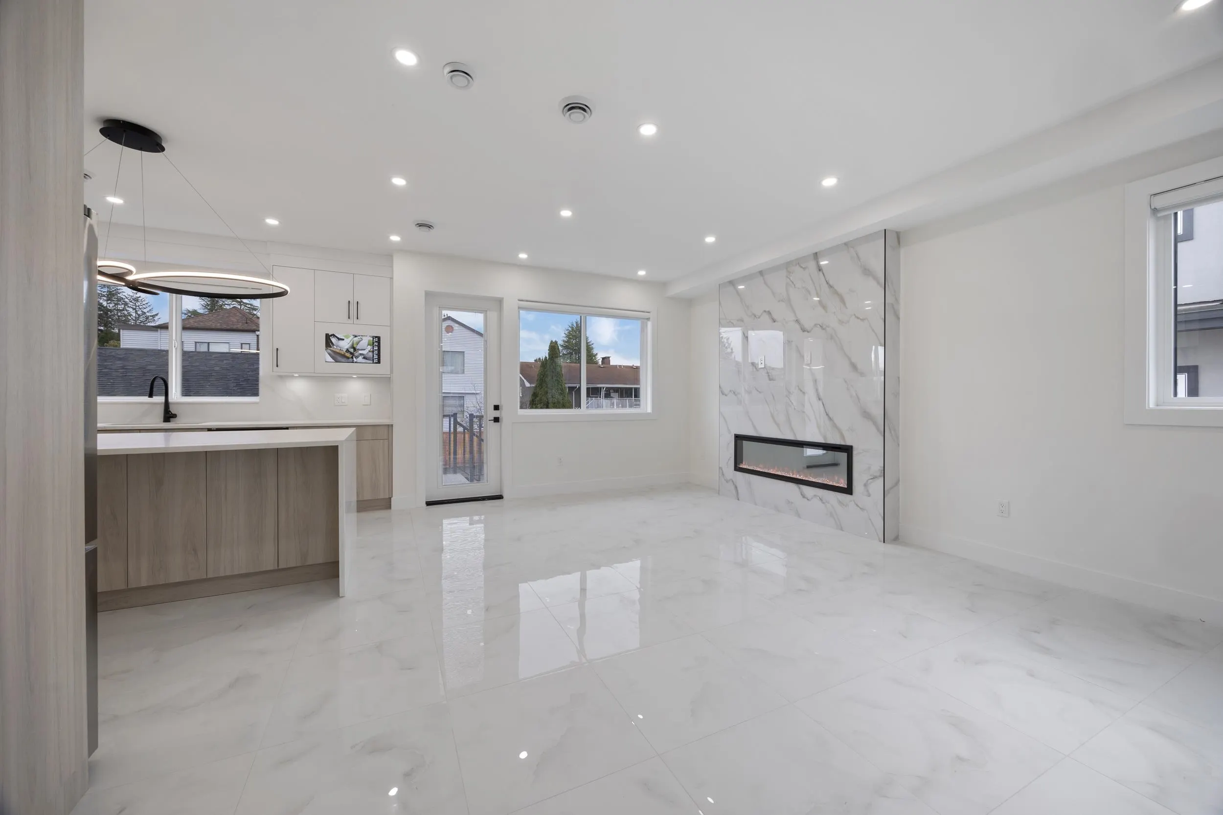892 Sperling Avenue