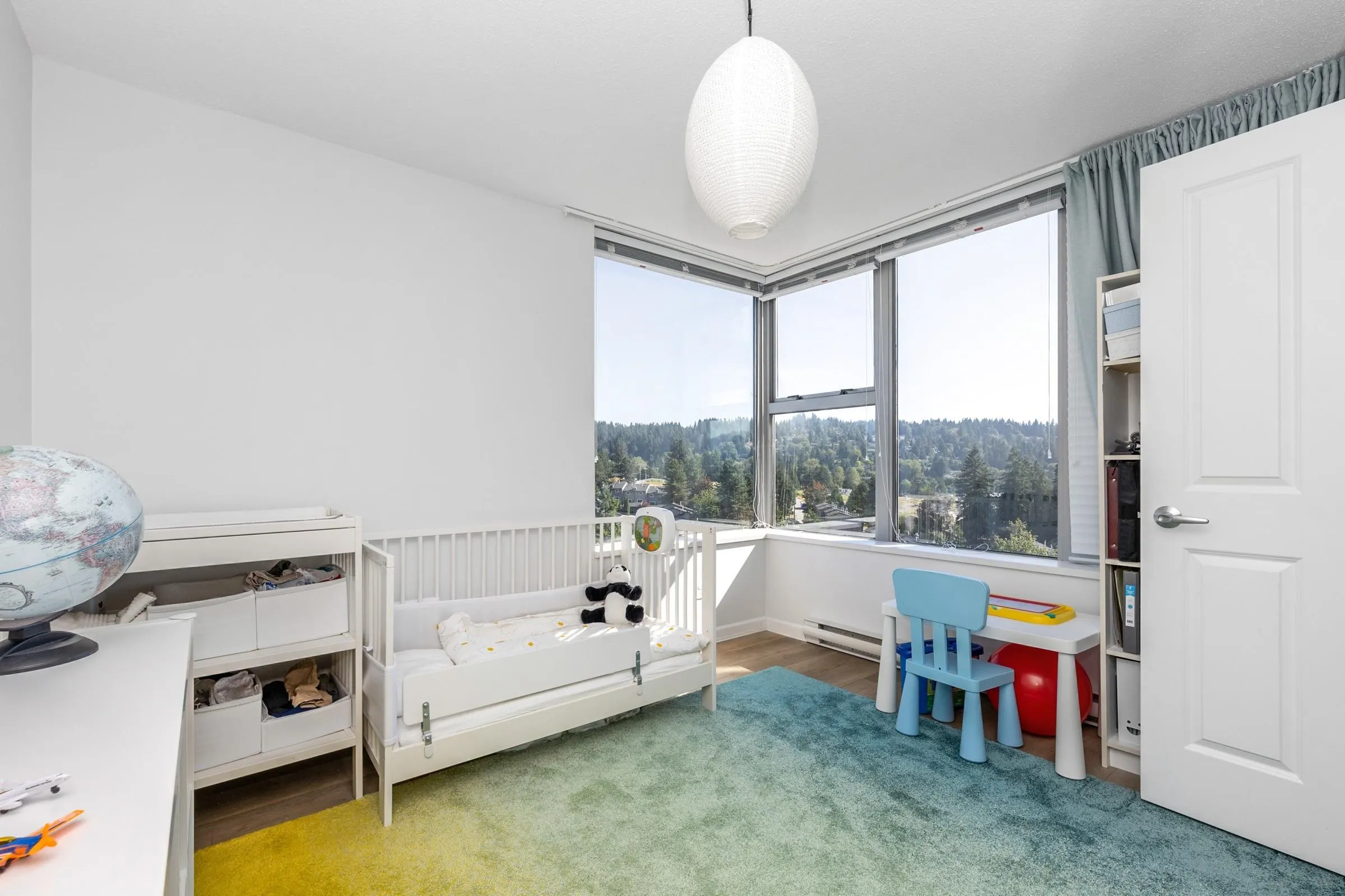 1303 295 Guildford Way