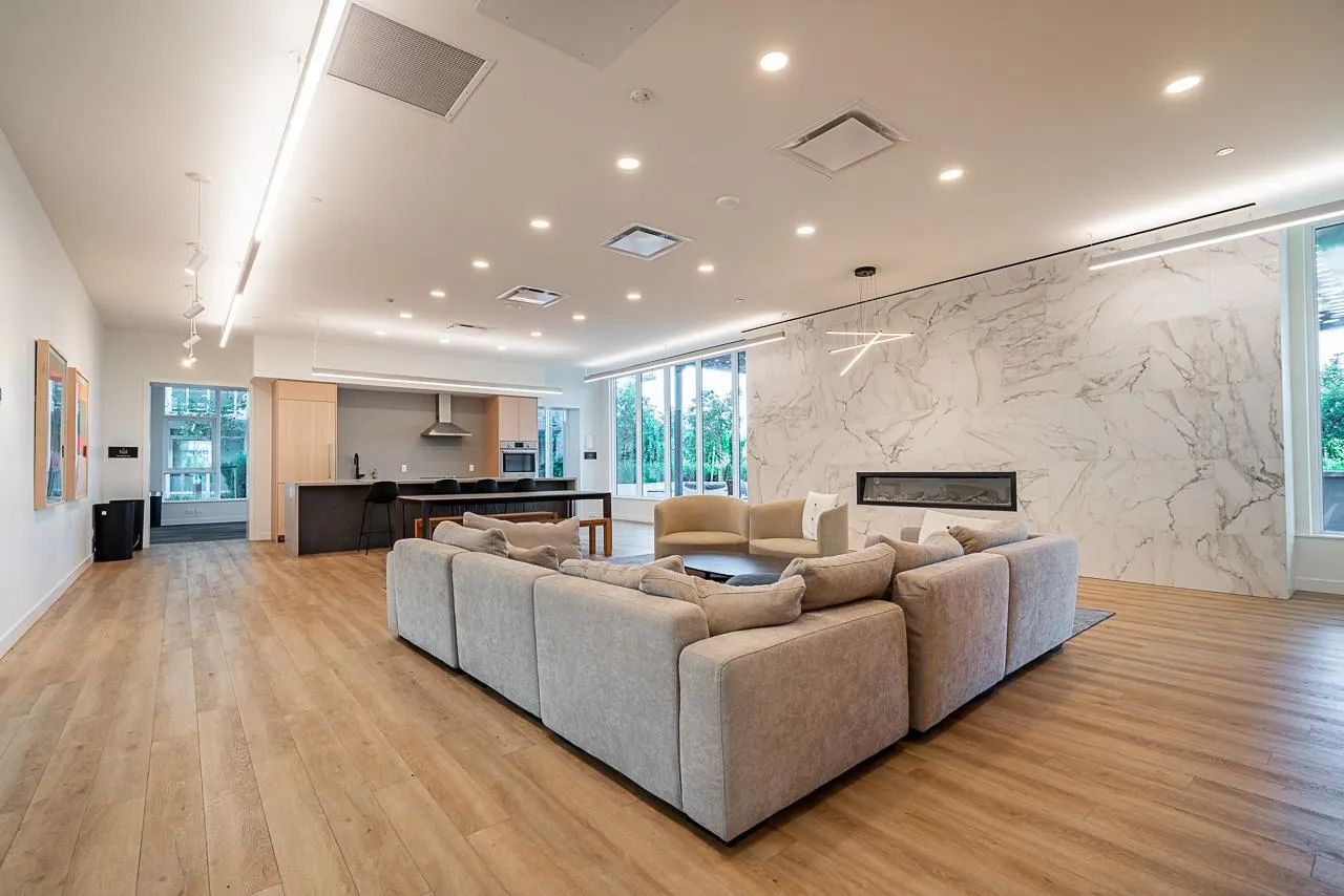 1306 308 Alderson Avenue