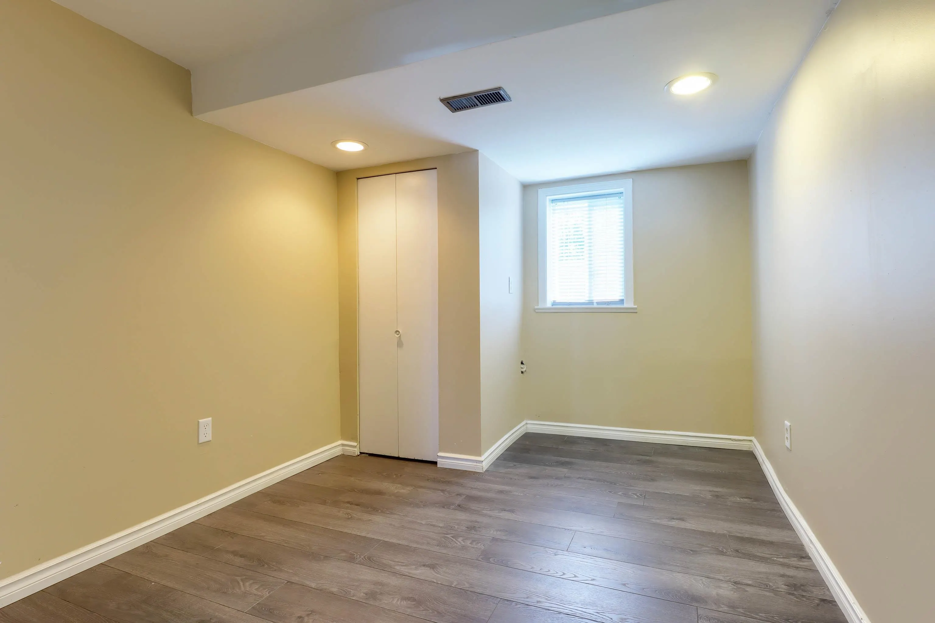 328 Fenton Street