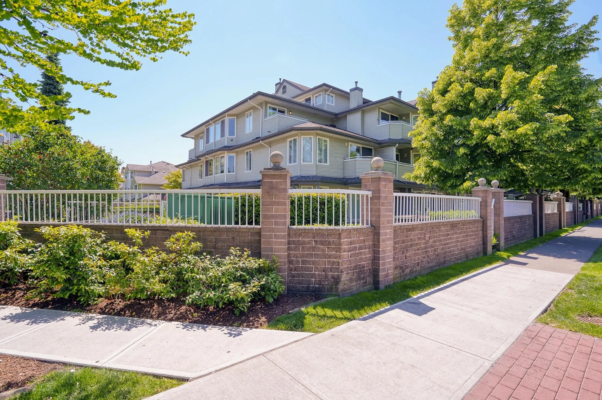 212 12110 80 Avenue