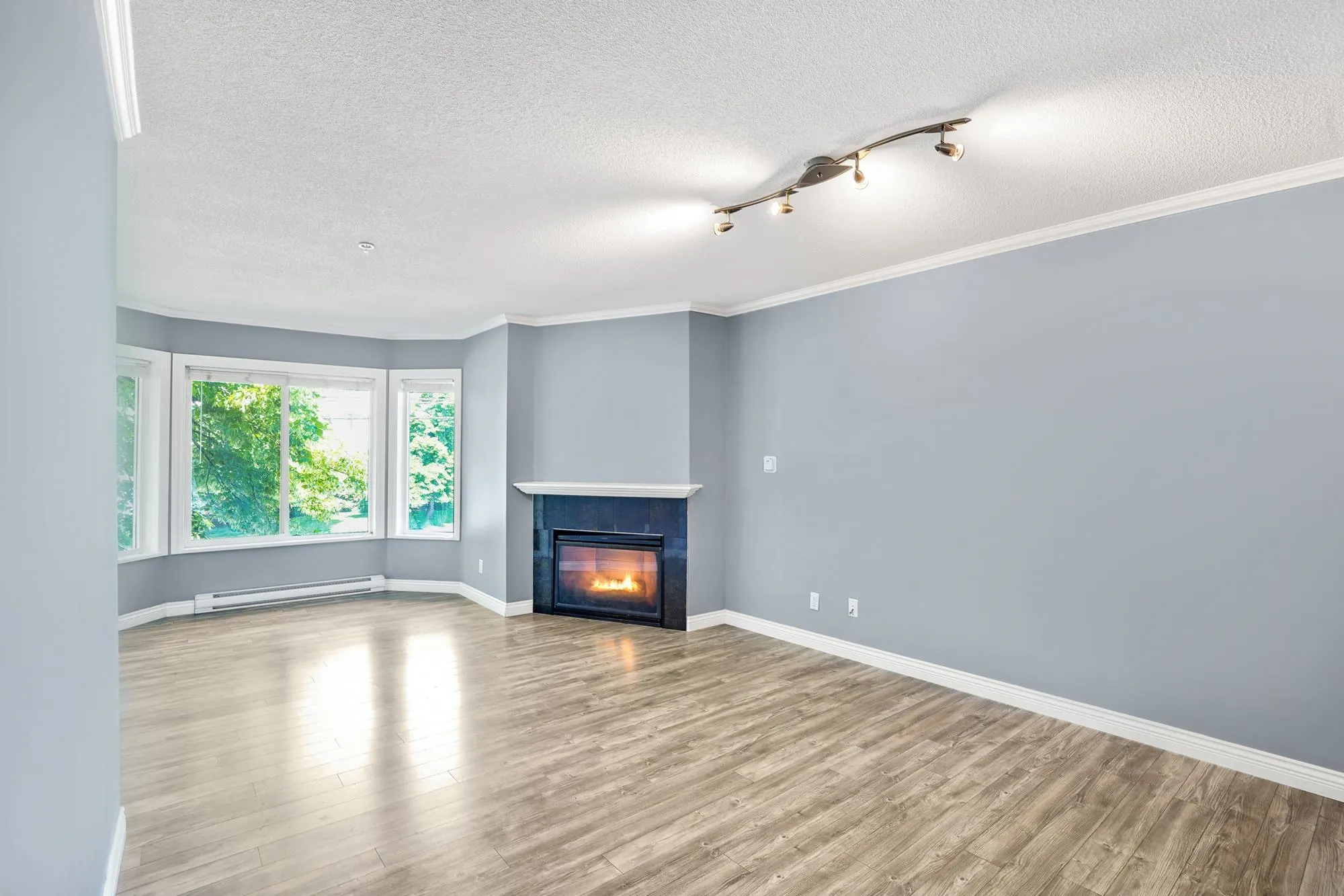 212 12110 80 Avenue