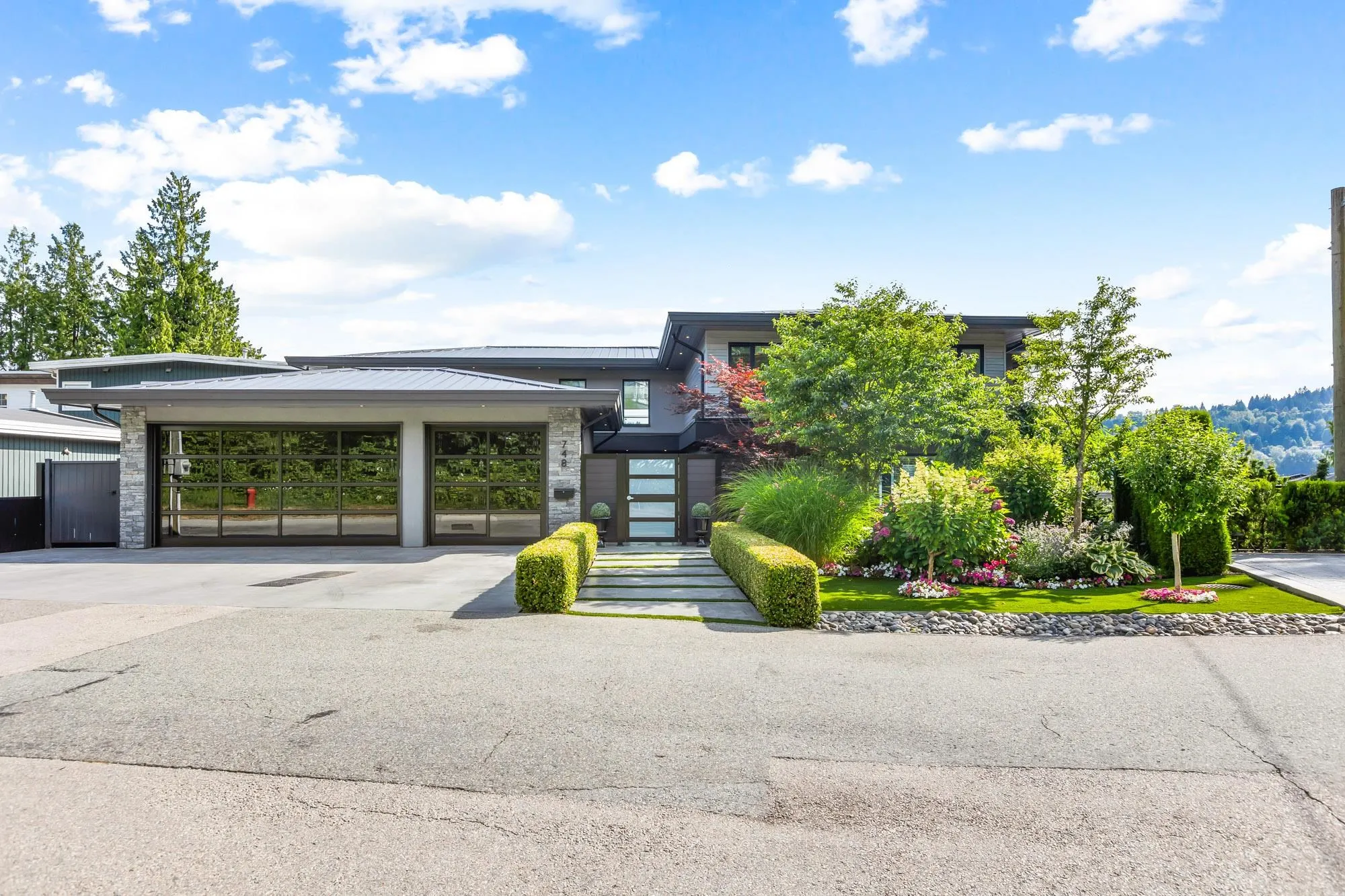 748 Alderside Road